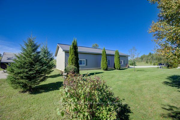 345366 2nd Concession Property Photo 35