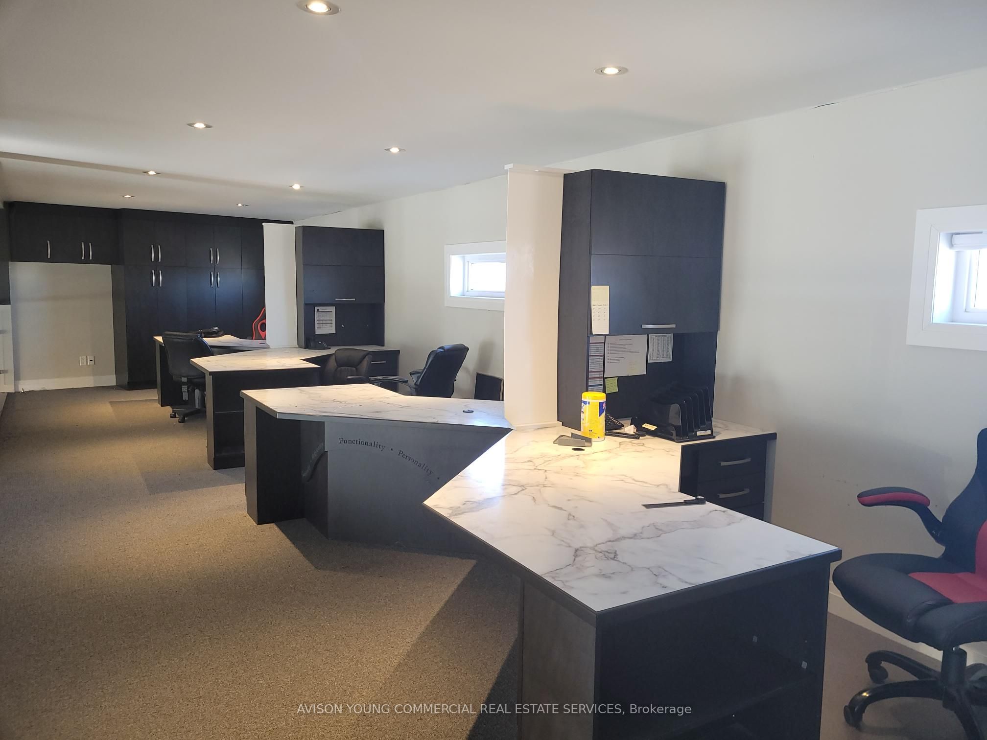 1877 Merivale Road Property Photo 4