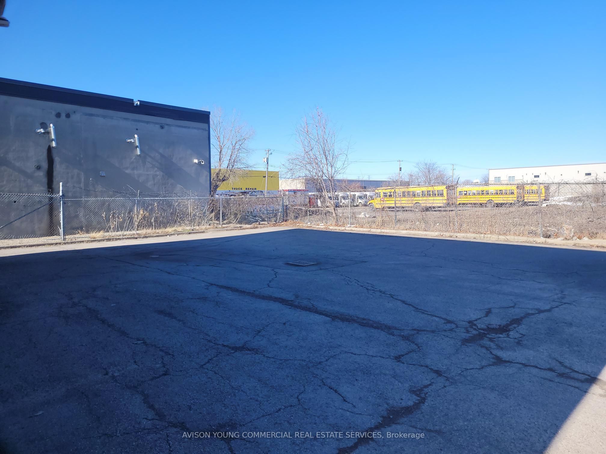1877 Merivale Road Property Photo 8