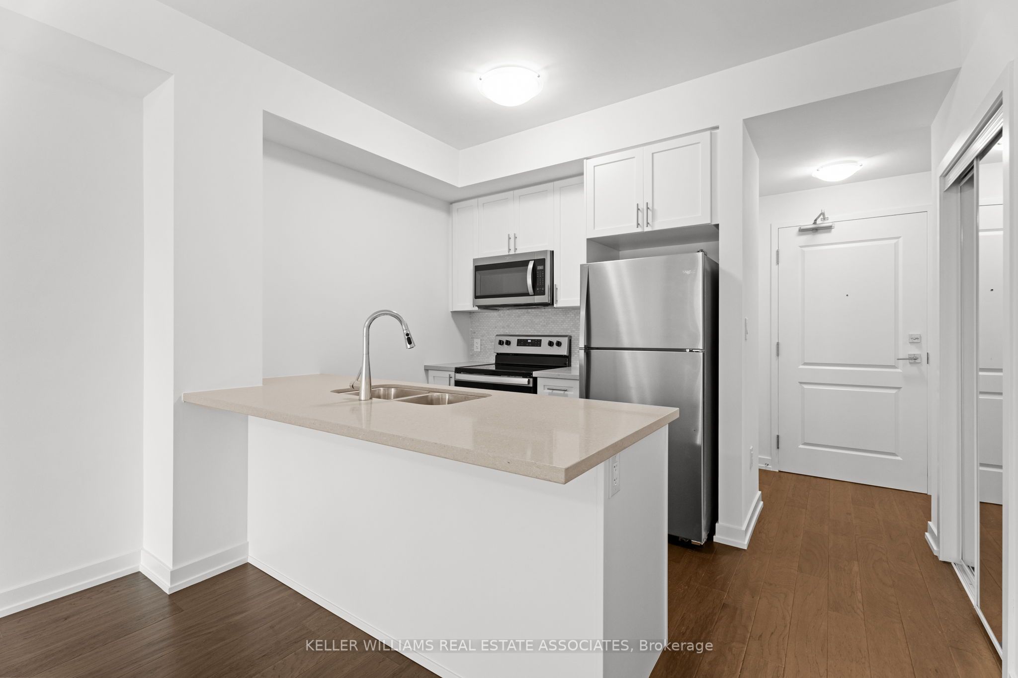 460 Dundas St E Property Photo 1