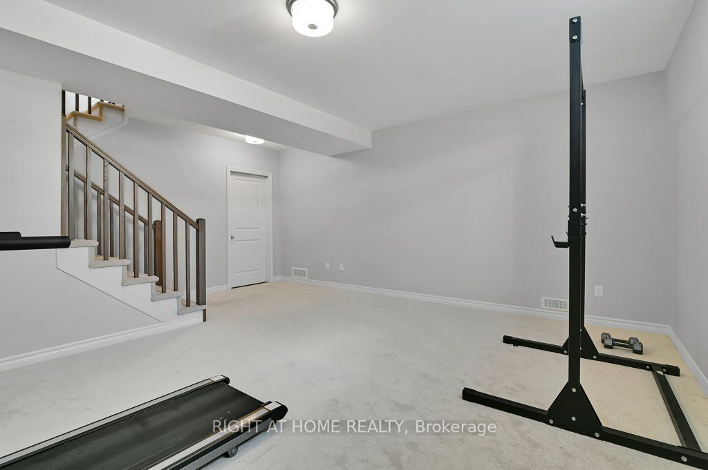 844 Snowdrop Crescent Property Photo 26