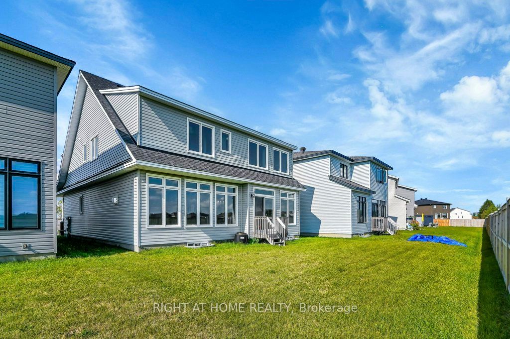 844 Snowdrop Crescent Property Photo 28