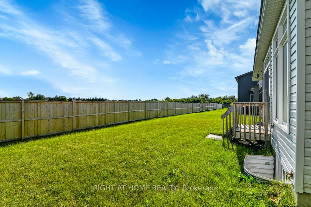844 Snowdrop Crescent Property Photo 30