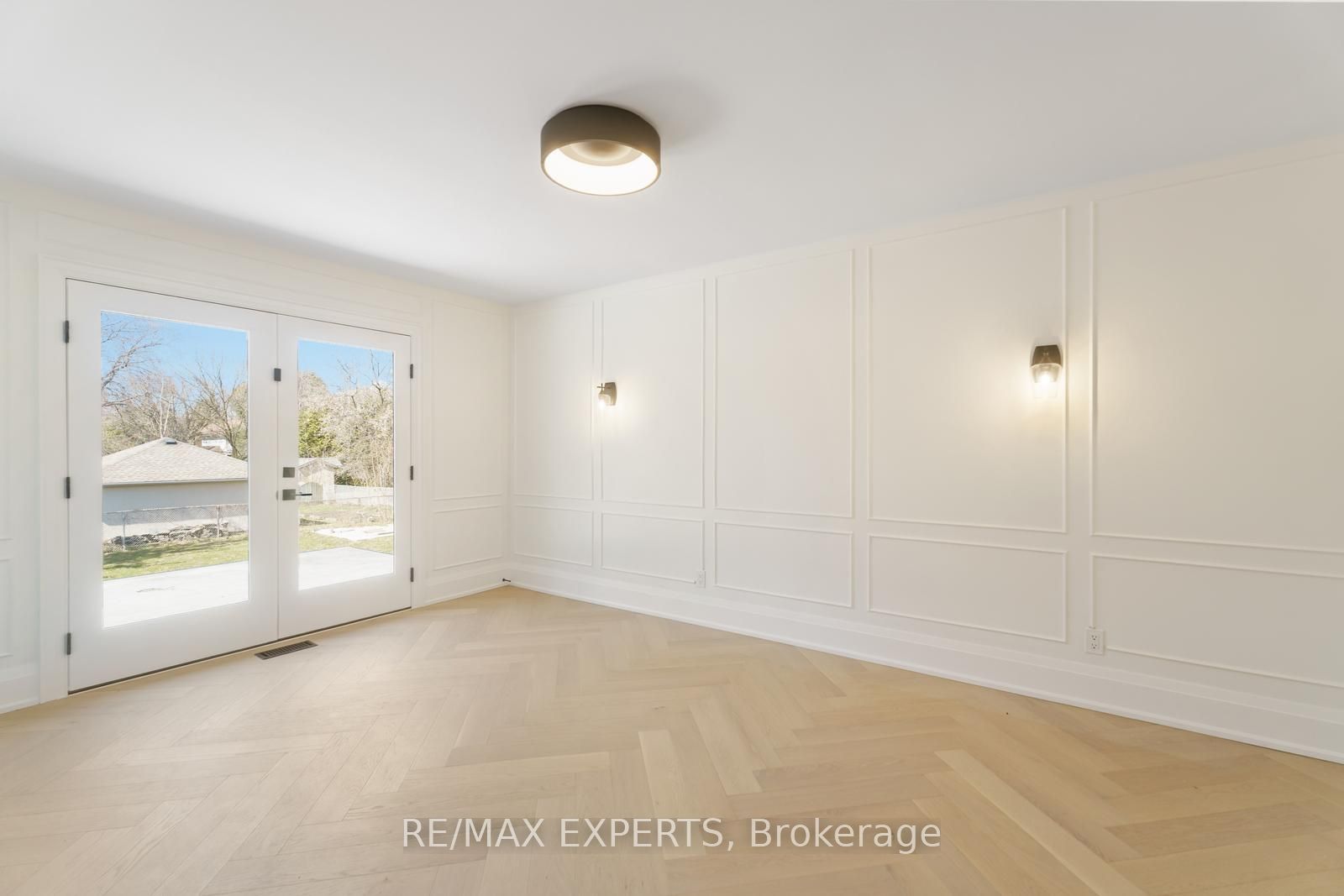 489 Regent Street Property Photo 13
