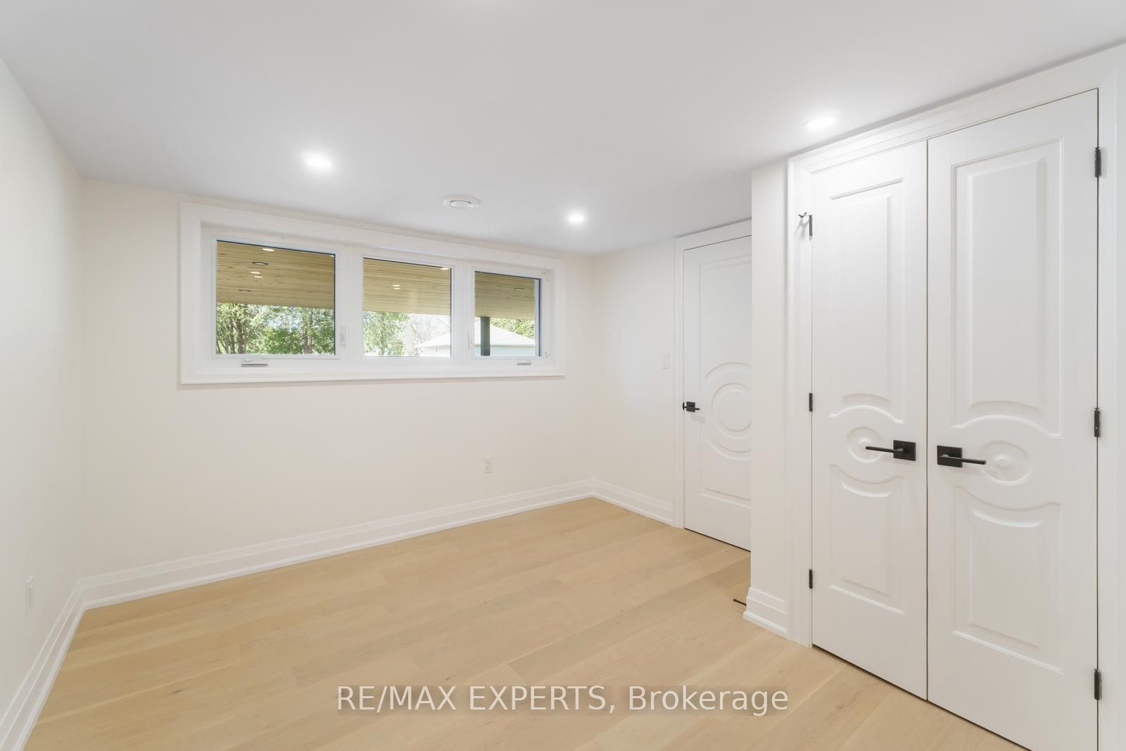 489 Regent Street Property Photo 18