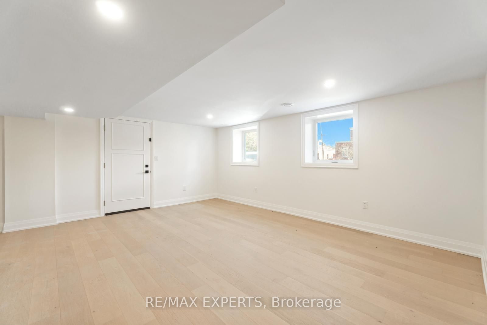 489 Regent Street Property Photo 20