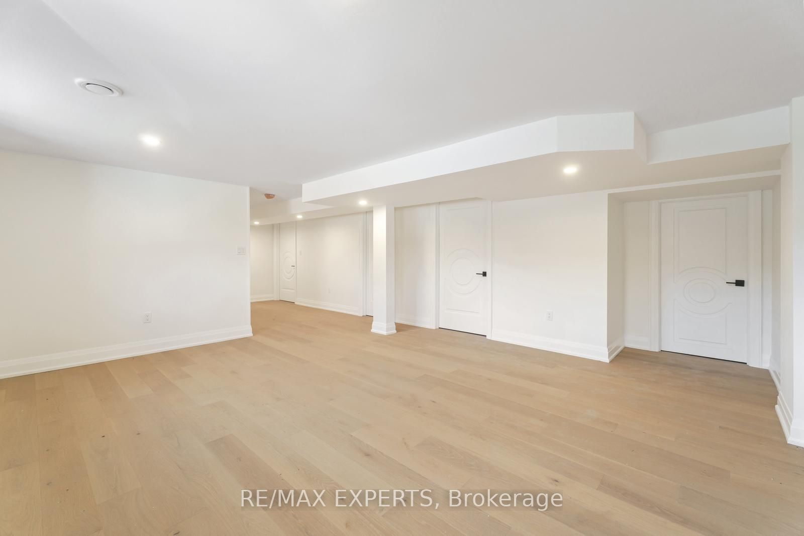 489 Regent Street Property Photo 22