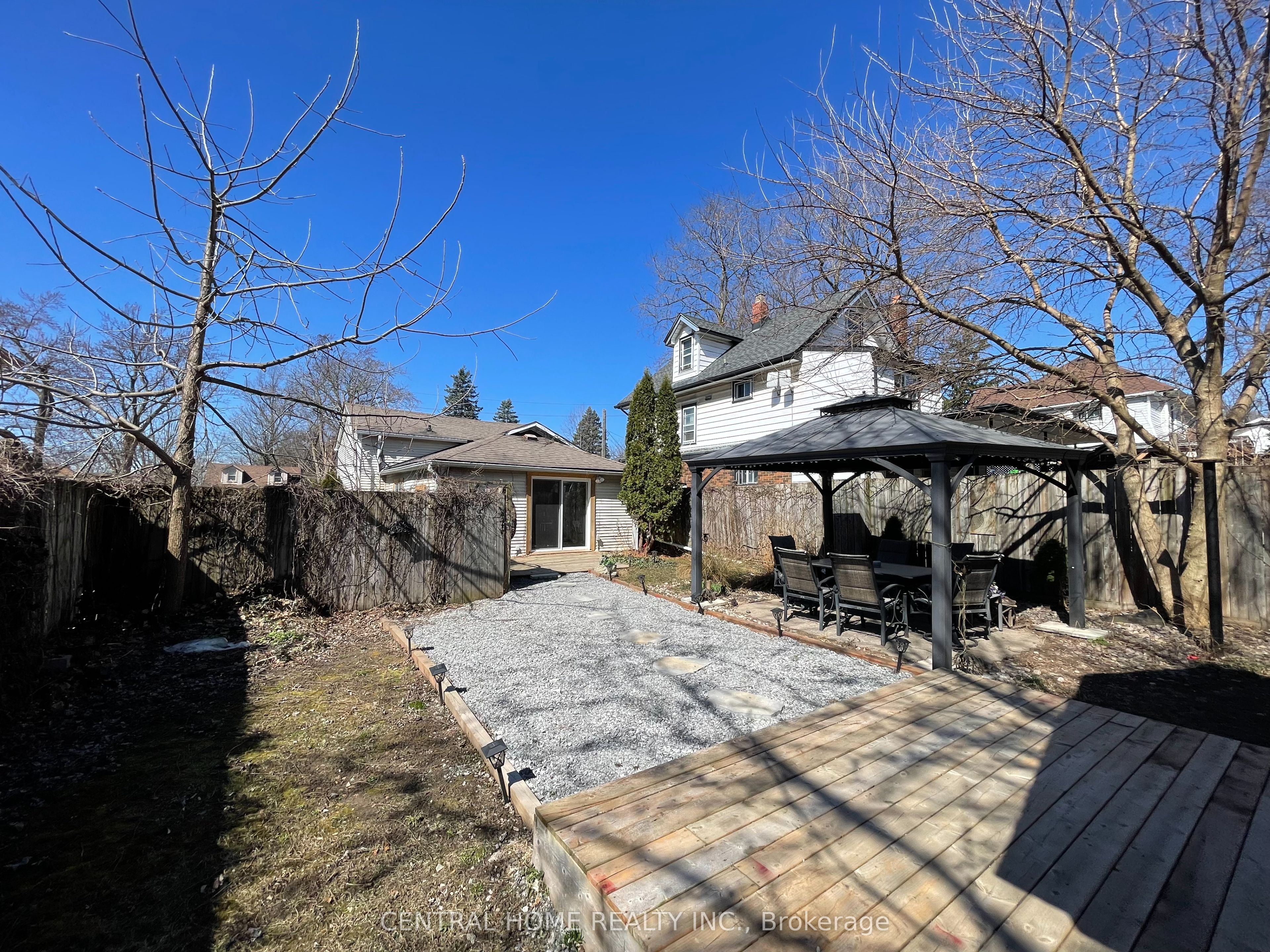 6068 Drummond Road Property Photo 5