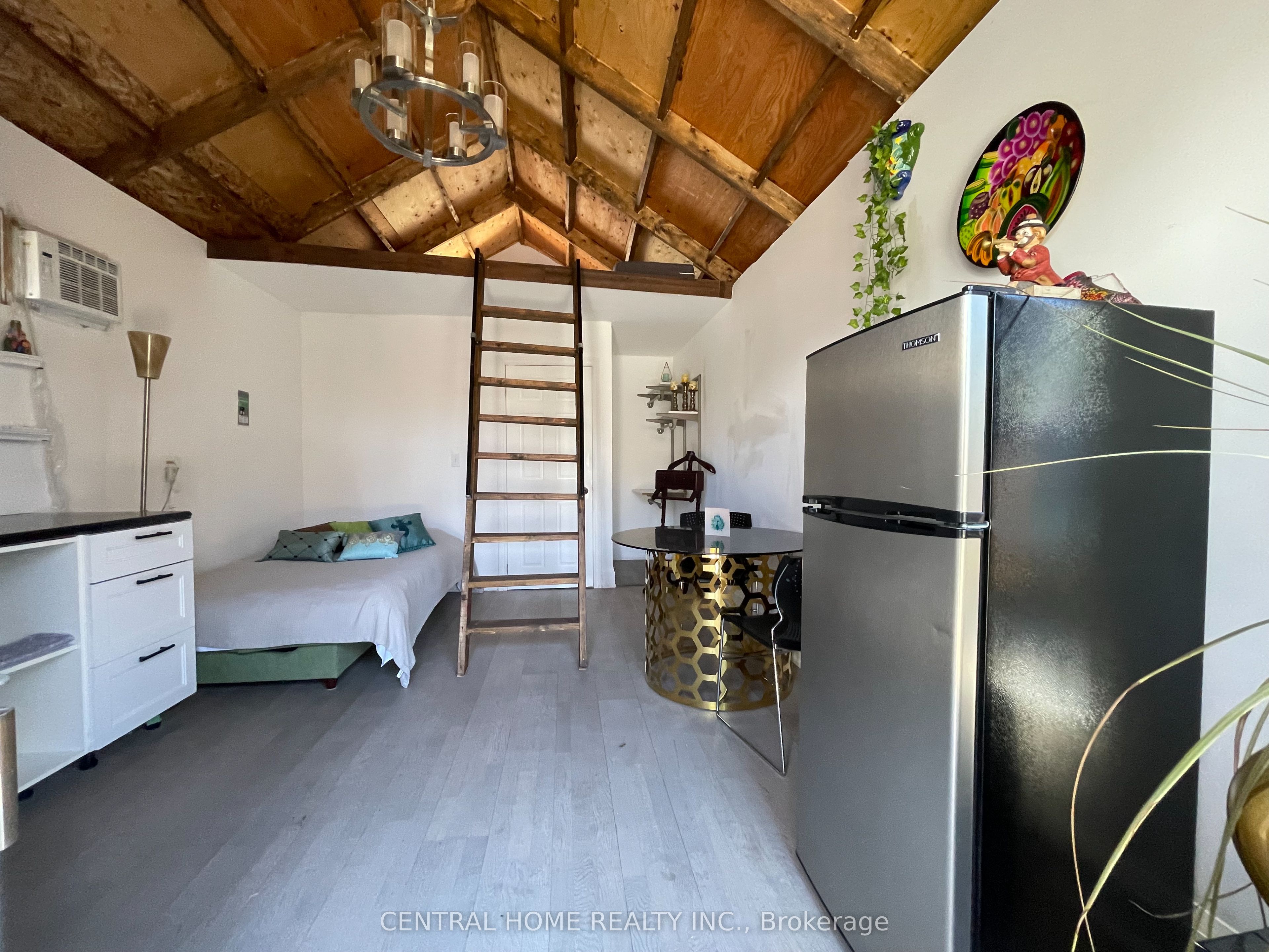 6068 Drummond Road Property Photo 20