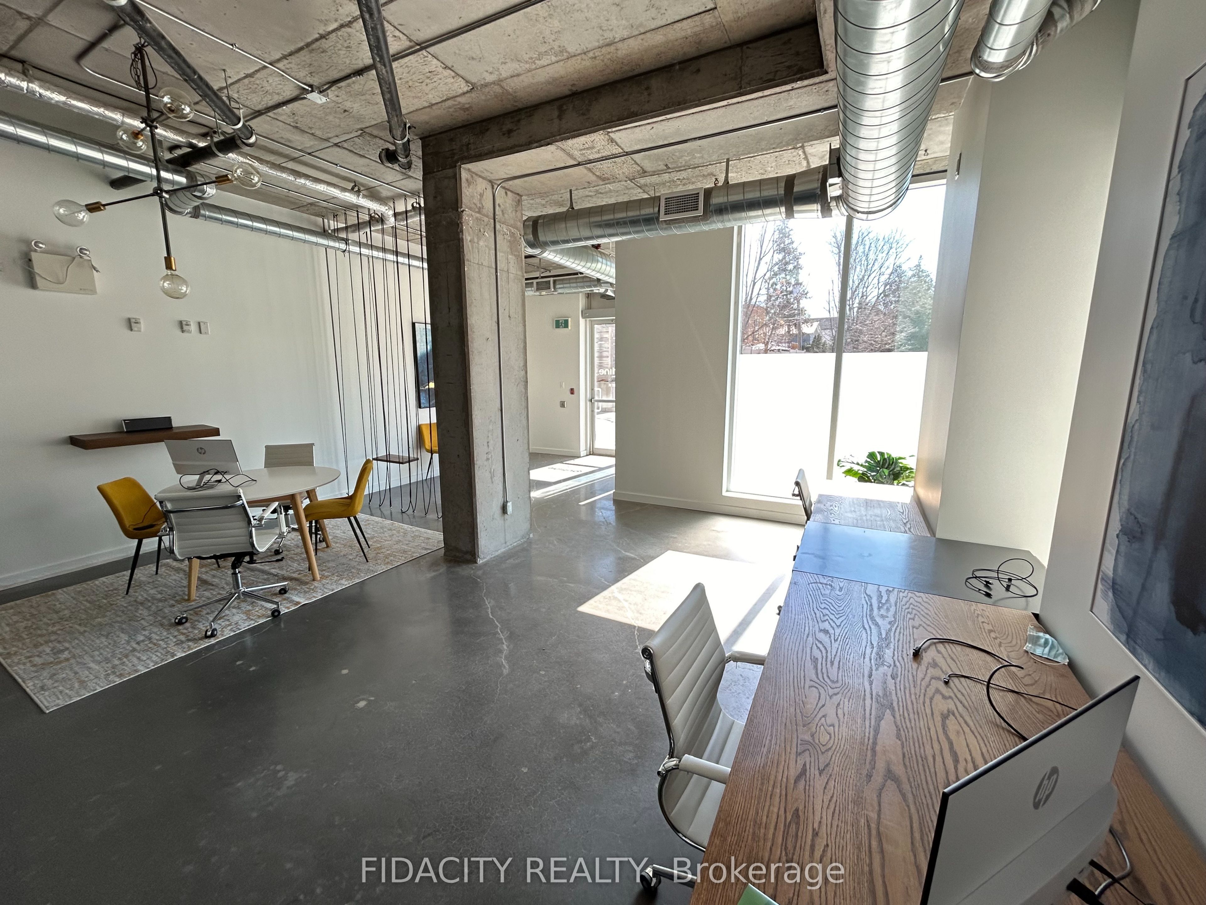 #h - 90 Richmond Road Property Photo 5