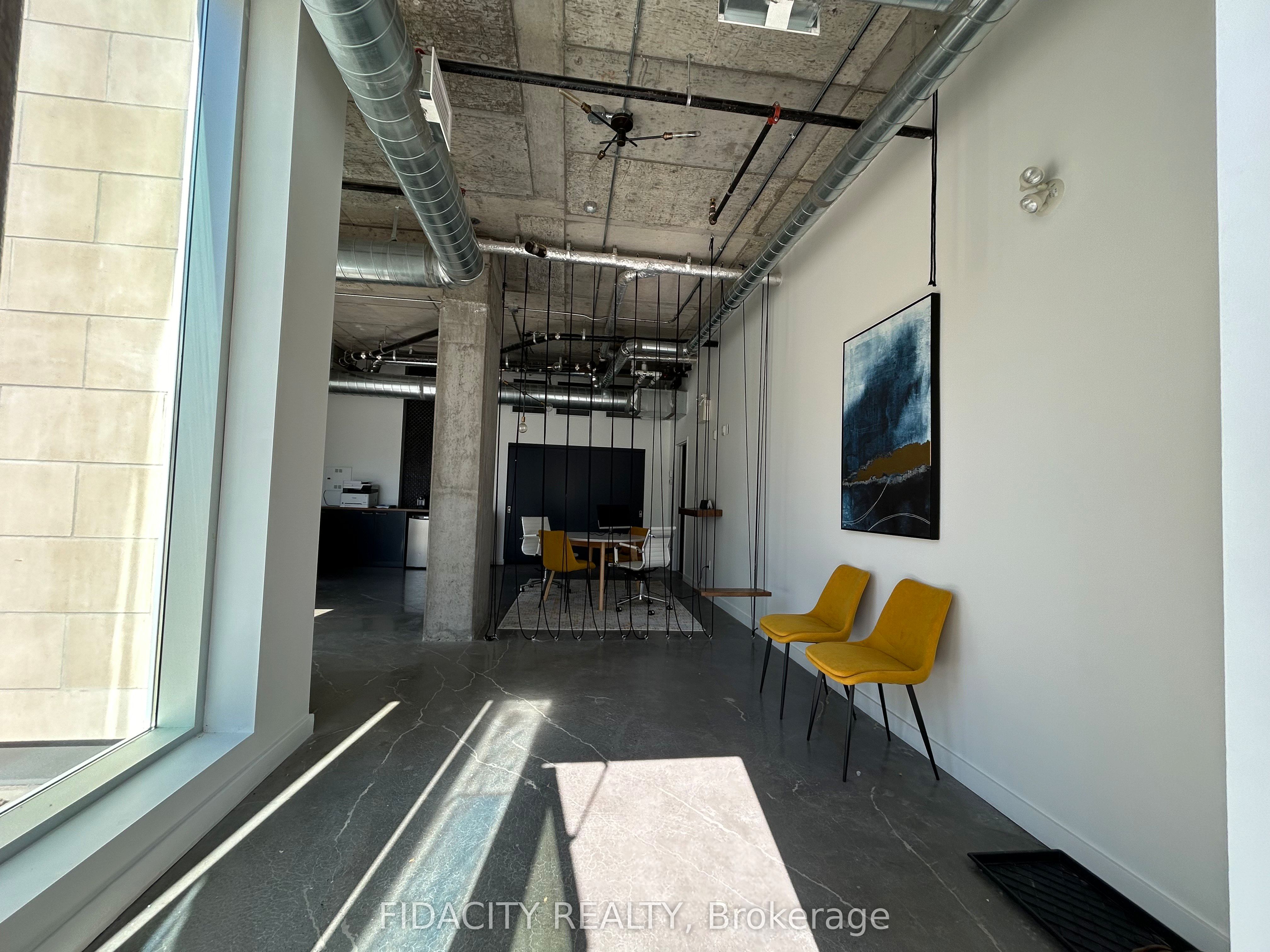 #h - 90 Richmond Road Property Photo 7