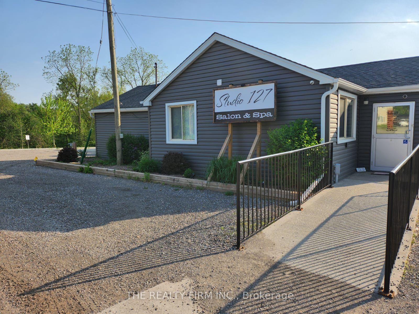 1302 Swan Street Property Photo 1