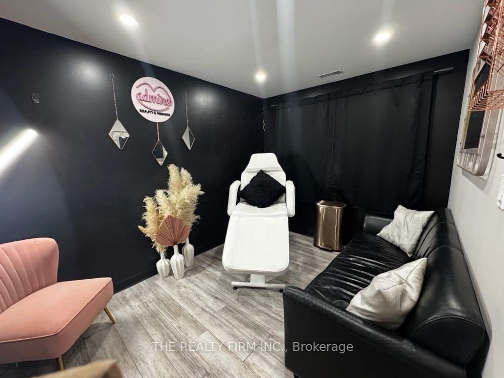 1302 Swan Street Property Photo 26