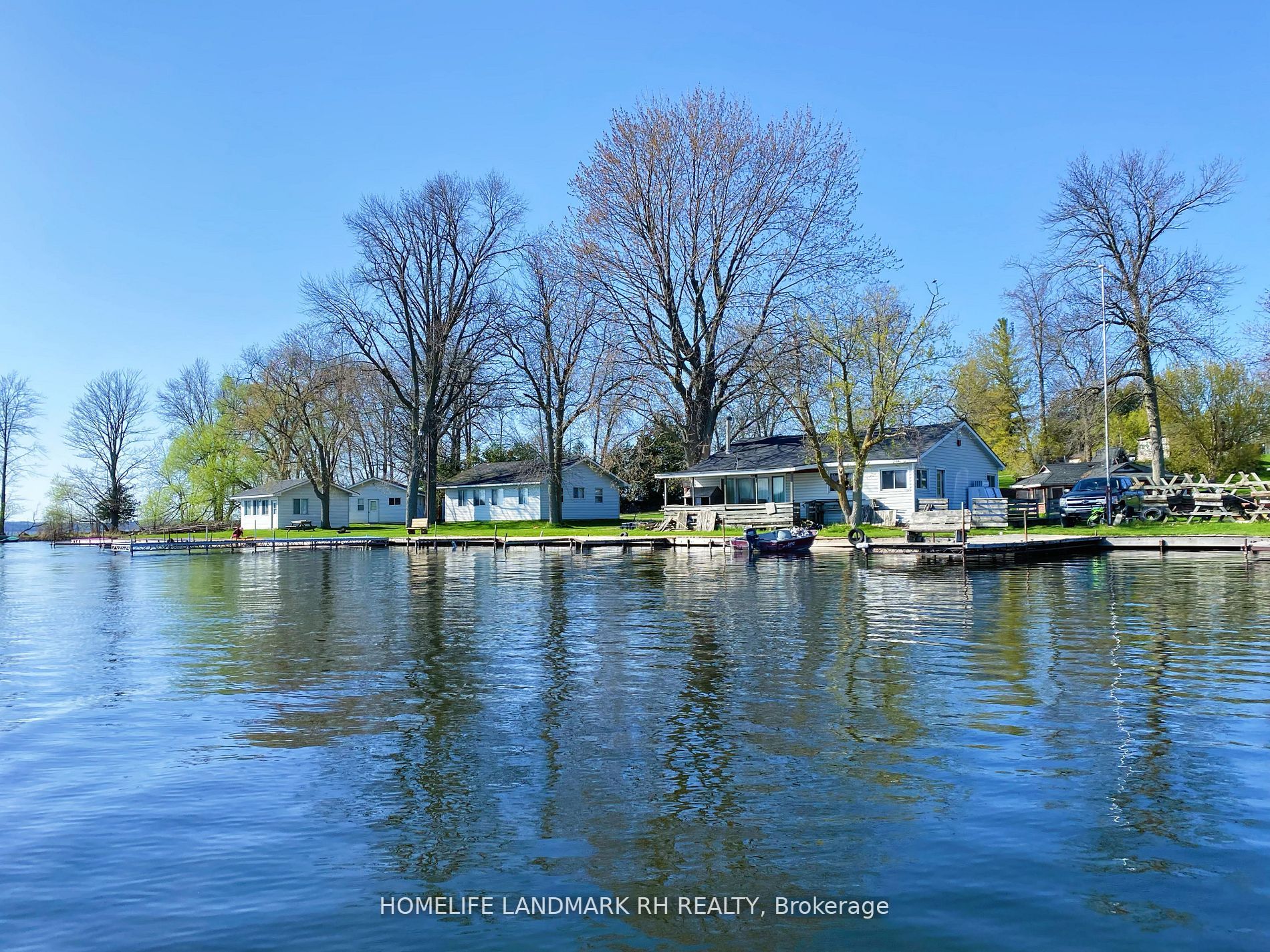 ##17 - 523 Island View Road Property Photo