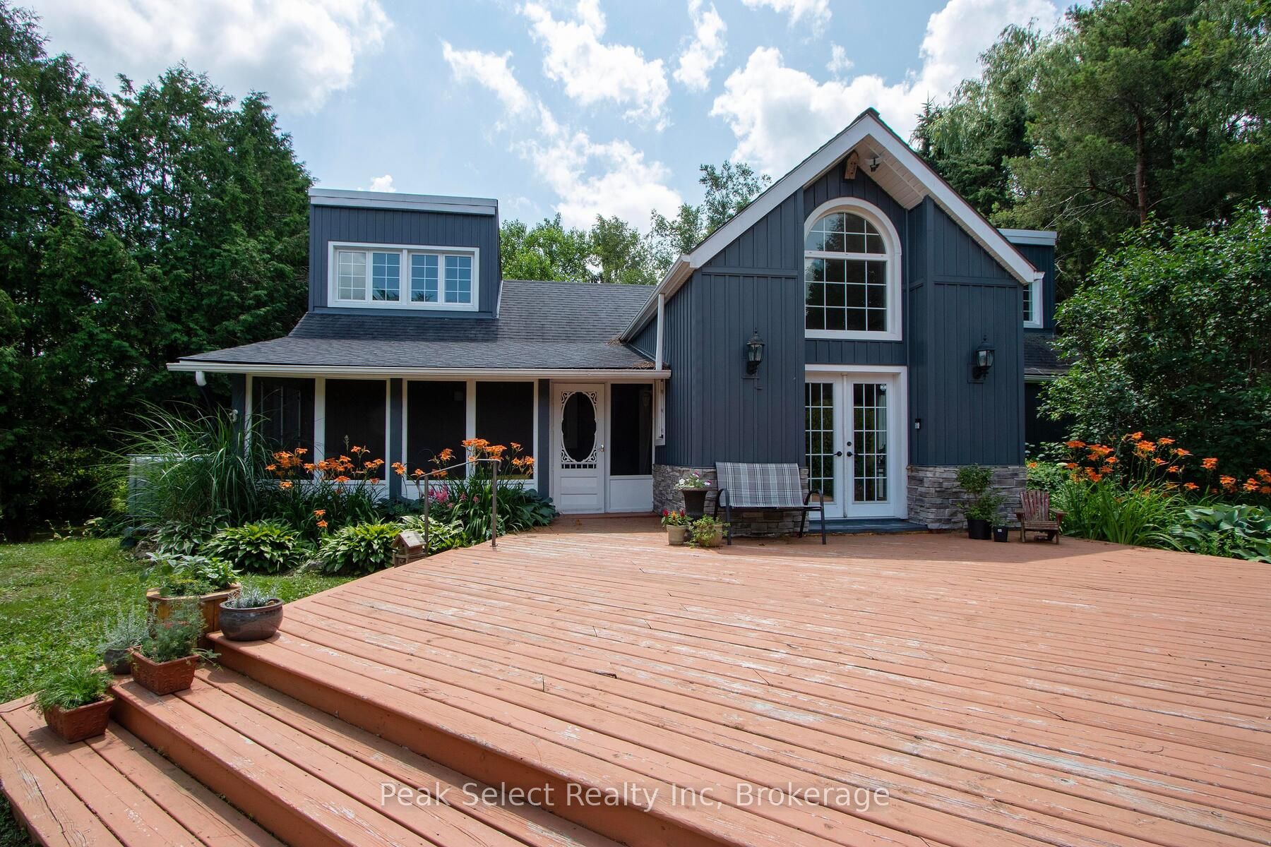 4903 Whalen Line Property Photo 1