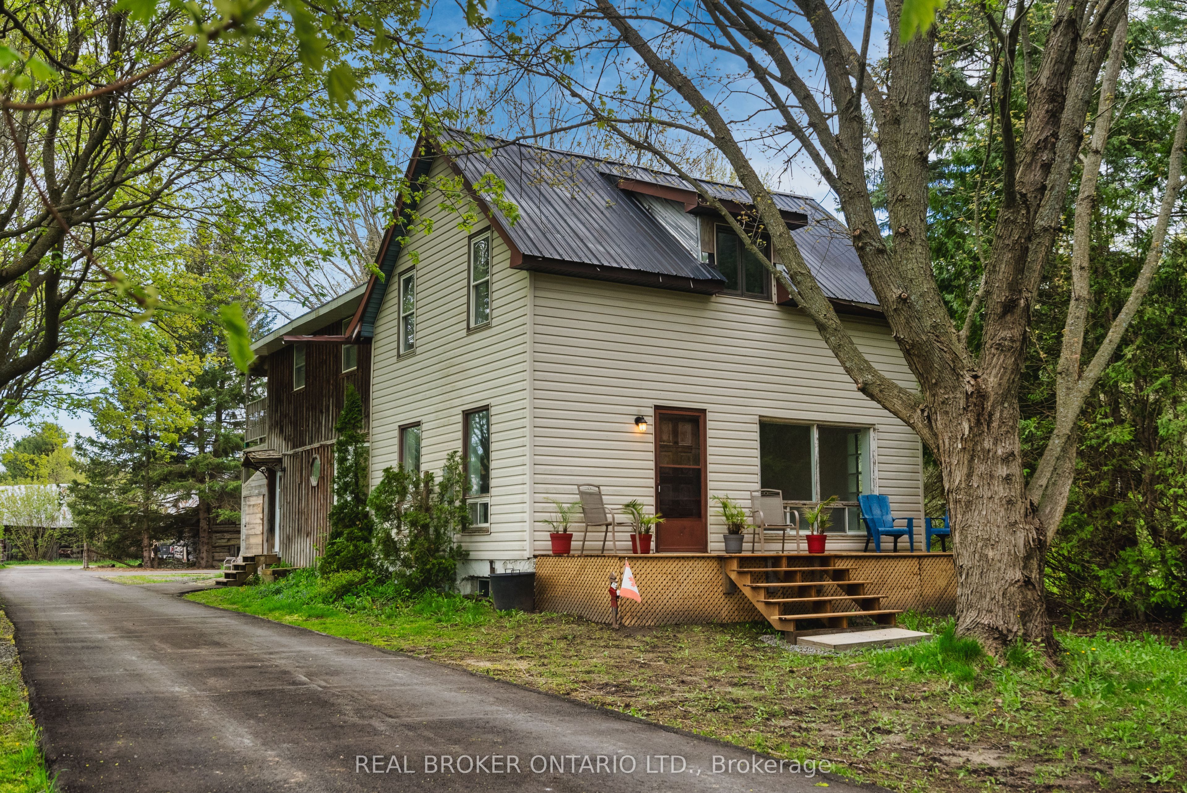 261 Portage Road Property Photo