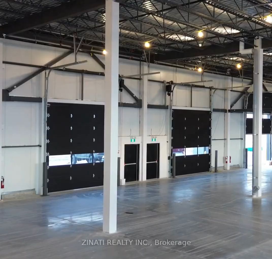#unit 2 - 51 Roe Street Property Photo 8