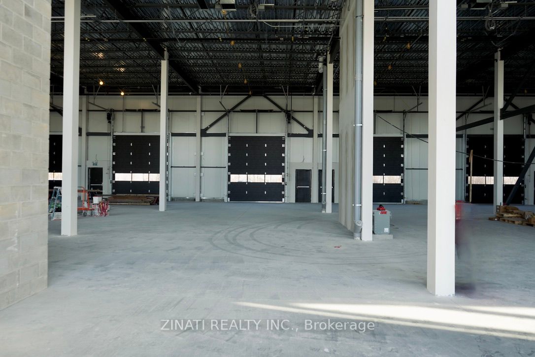 #unit 1 - 51 Roe Street Property Photo 6
