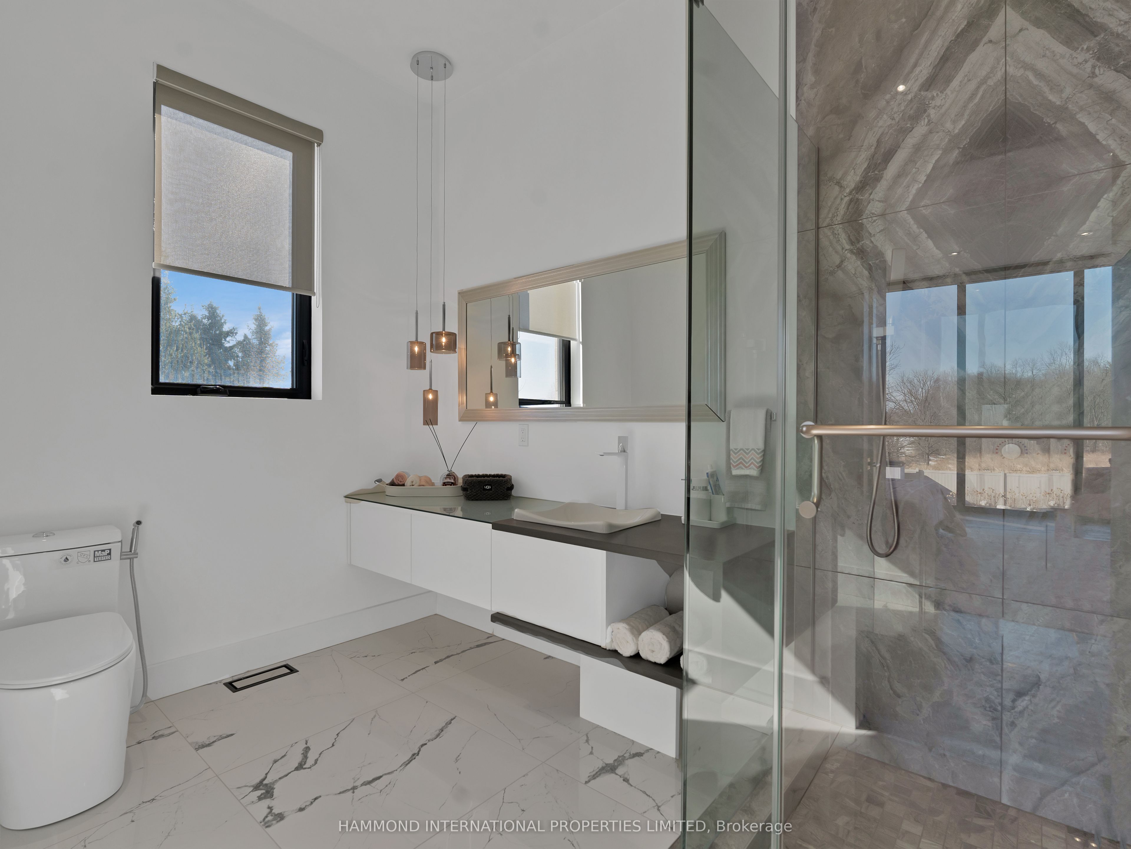 8374 Dickenson Road Property Photo 16