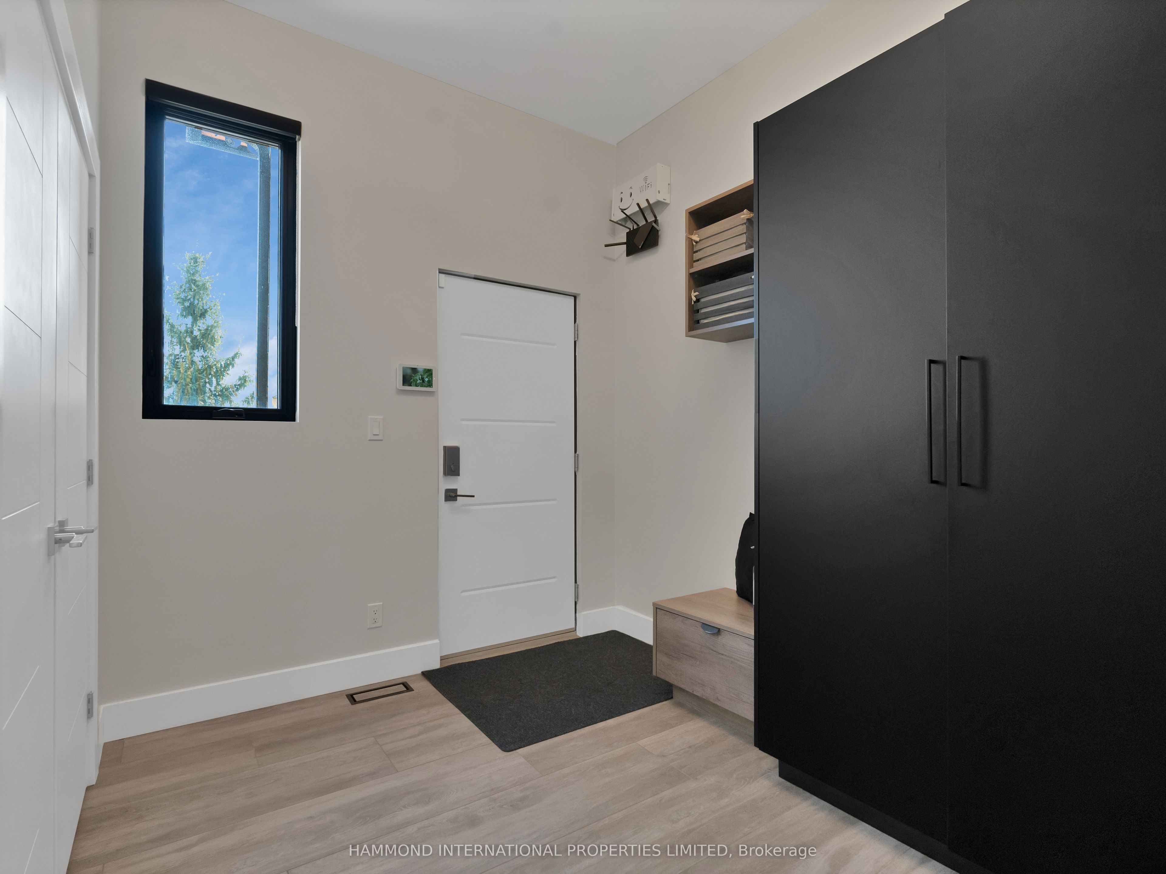 8374 Dickenson Road Property Photo 20