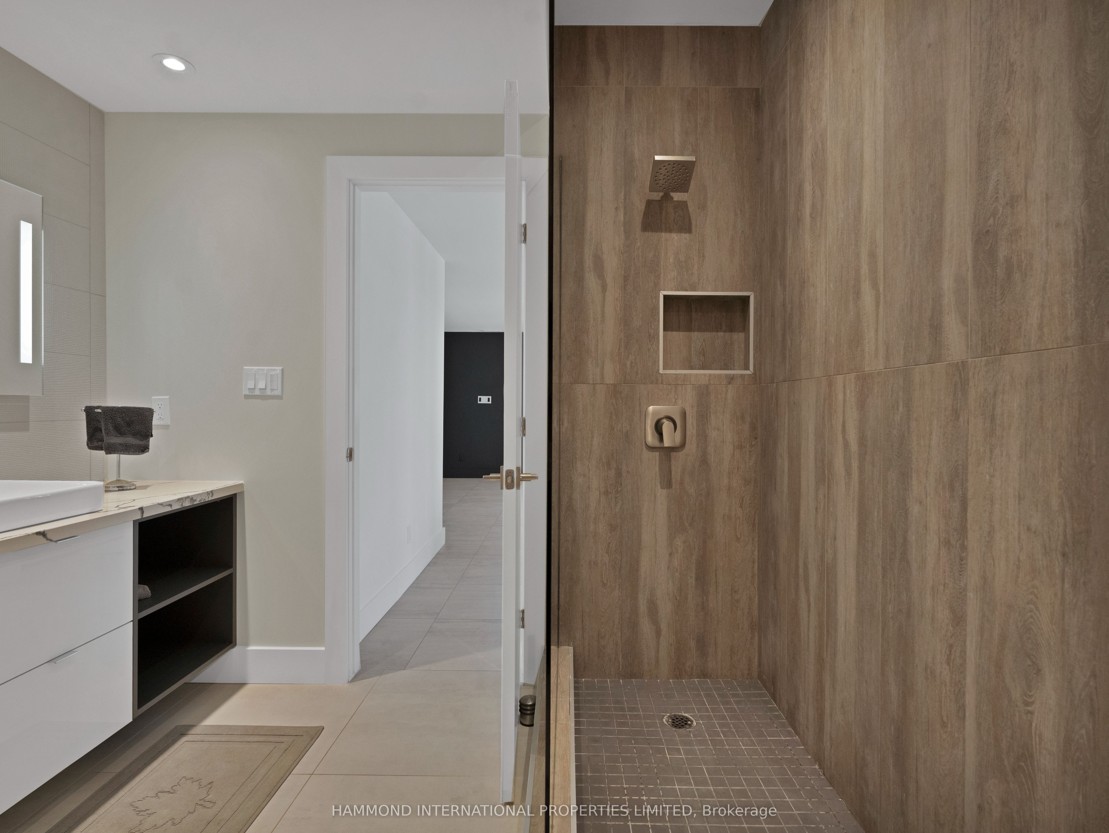 8374 Dickenson Road Property Photo 44