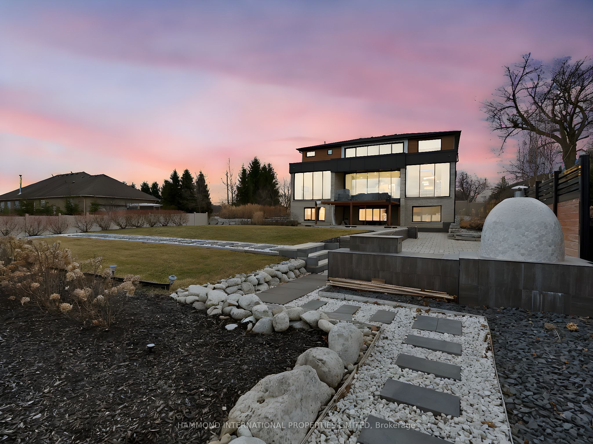 8374 Dickenson Road Property Photo 49