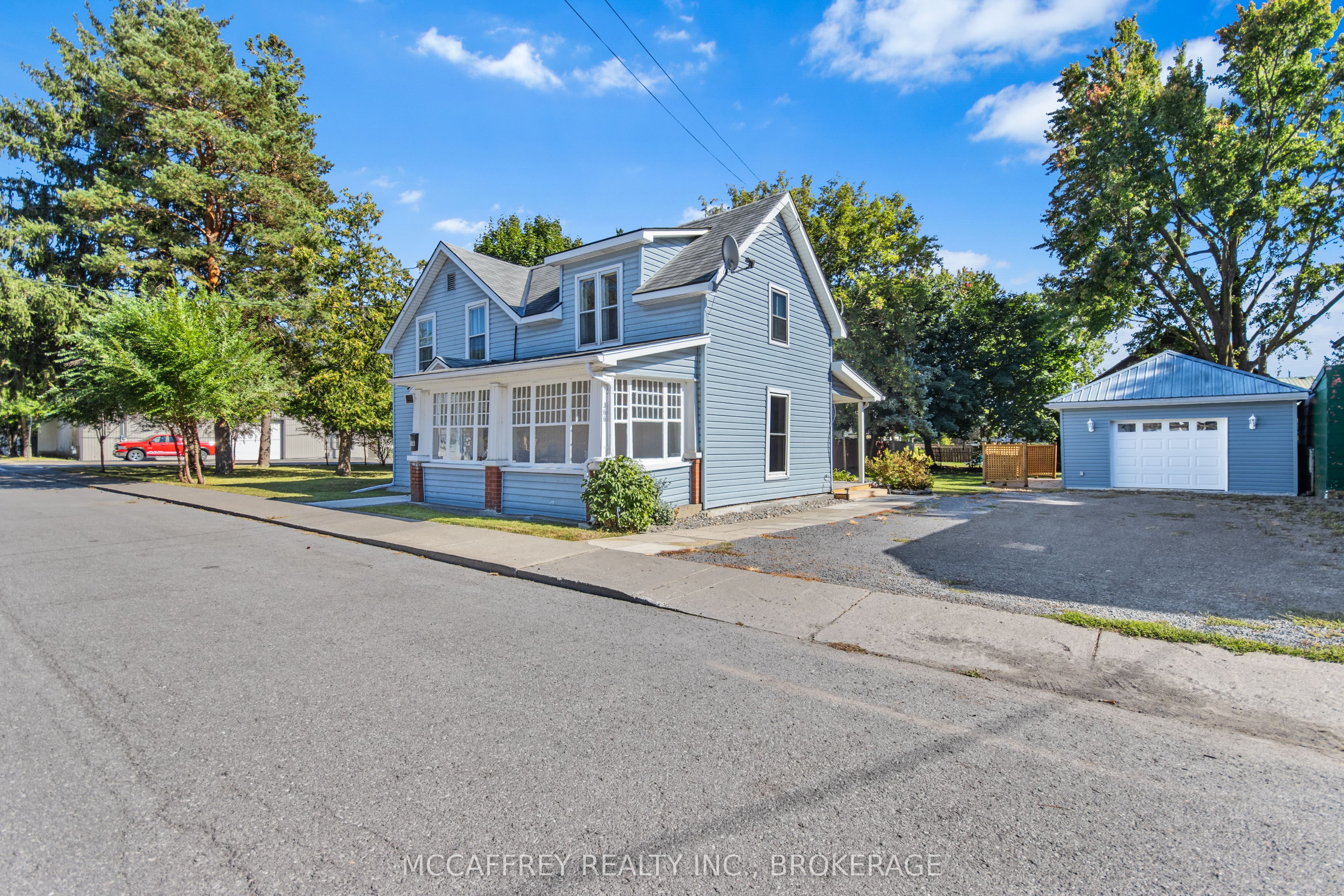 366 Thomas Street Property Photo