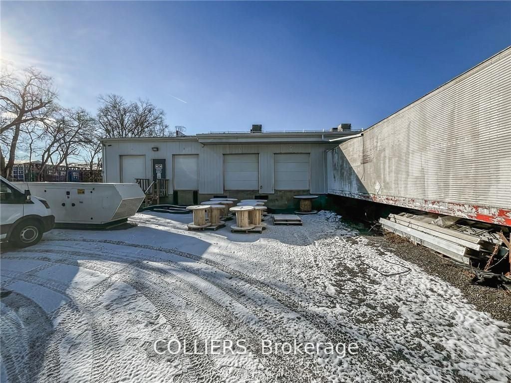 #b - 22 Jamie Avenue Property Photo 3