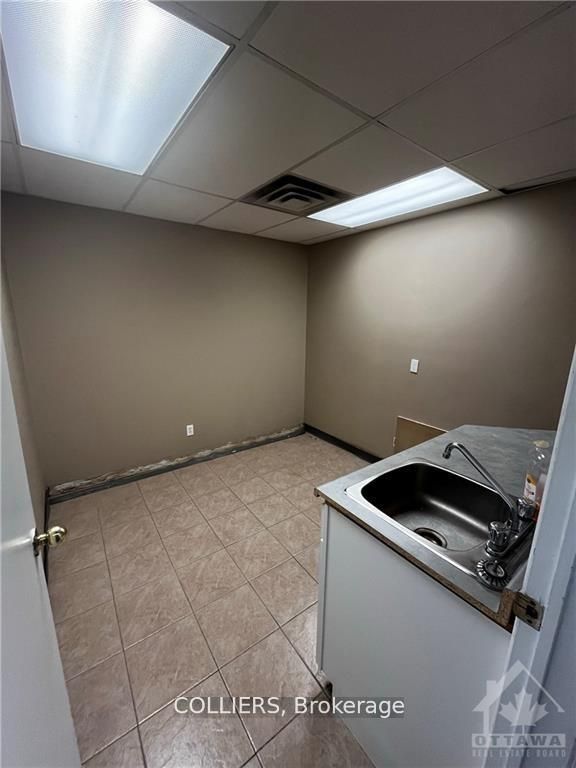 #b - 22 Jamie Avenue Property Photo 7