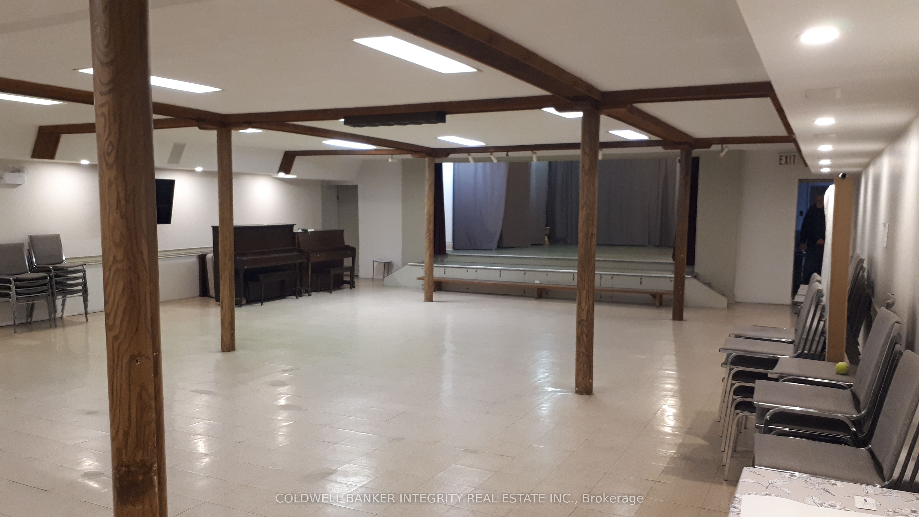 18 Victoria Avenue Property Photo 9