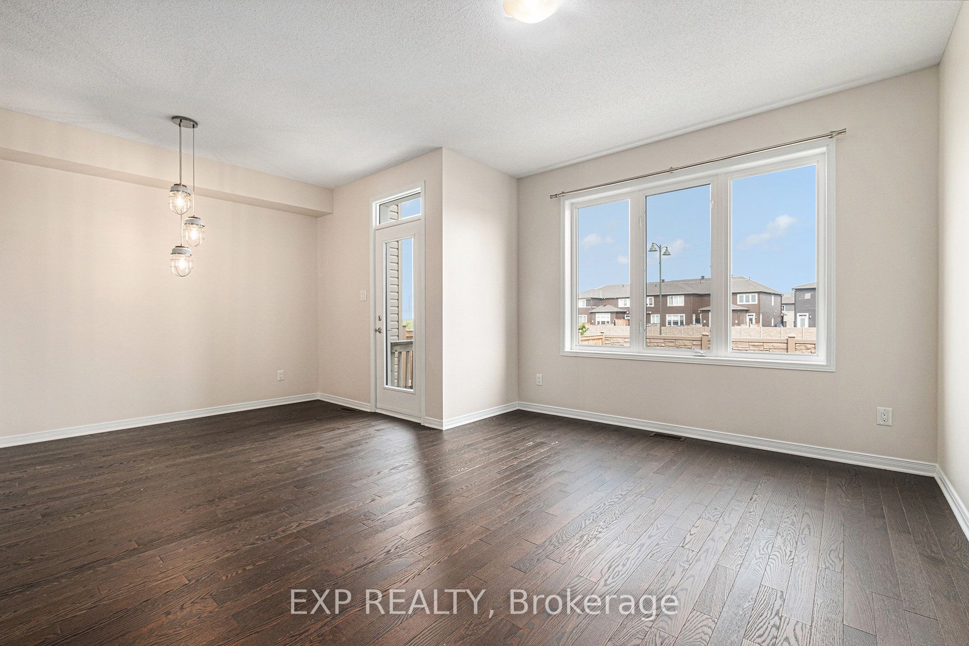 62 Riddell Street Property Photo 9