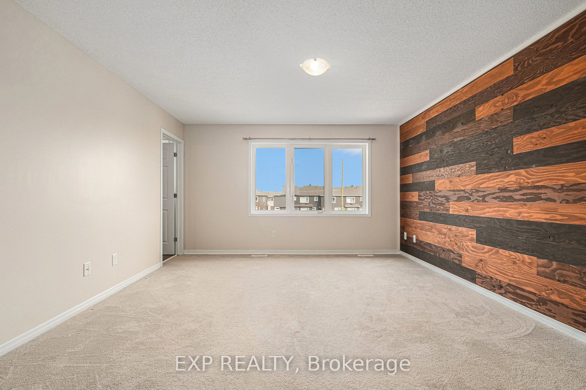 62 Riddell Street Property Photo 12