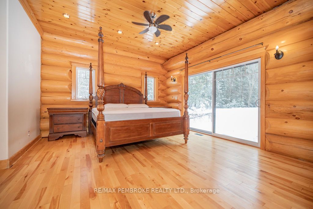 2467 Darling Road Property Photo 23