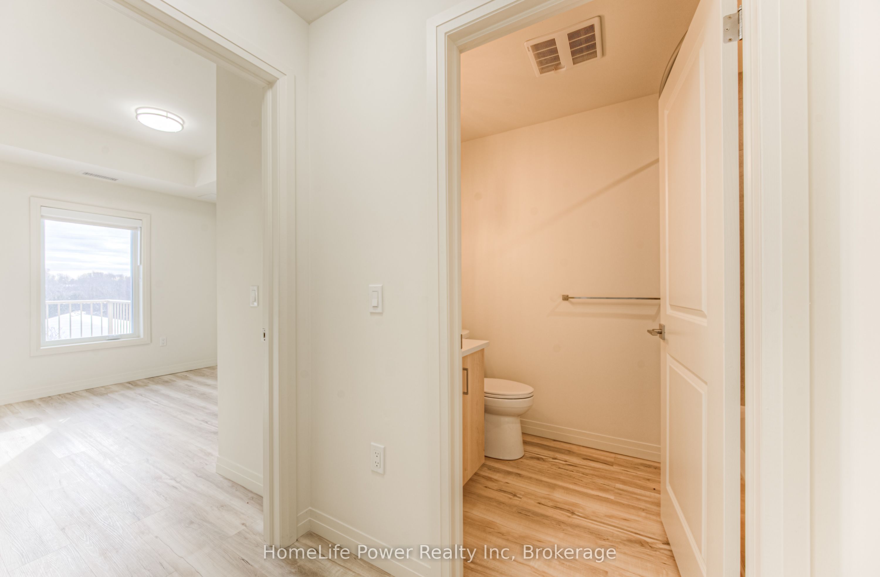 #203 - 301 Westmount Road Property Photo 19