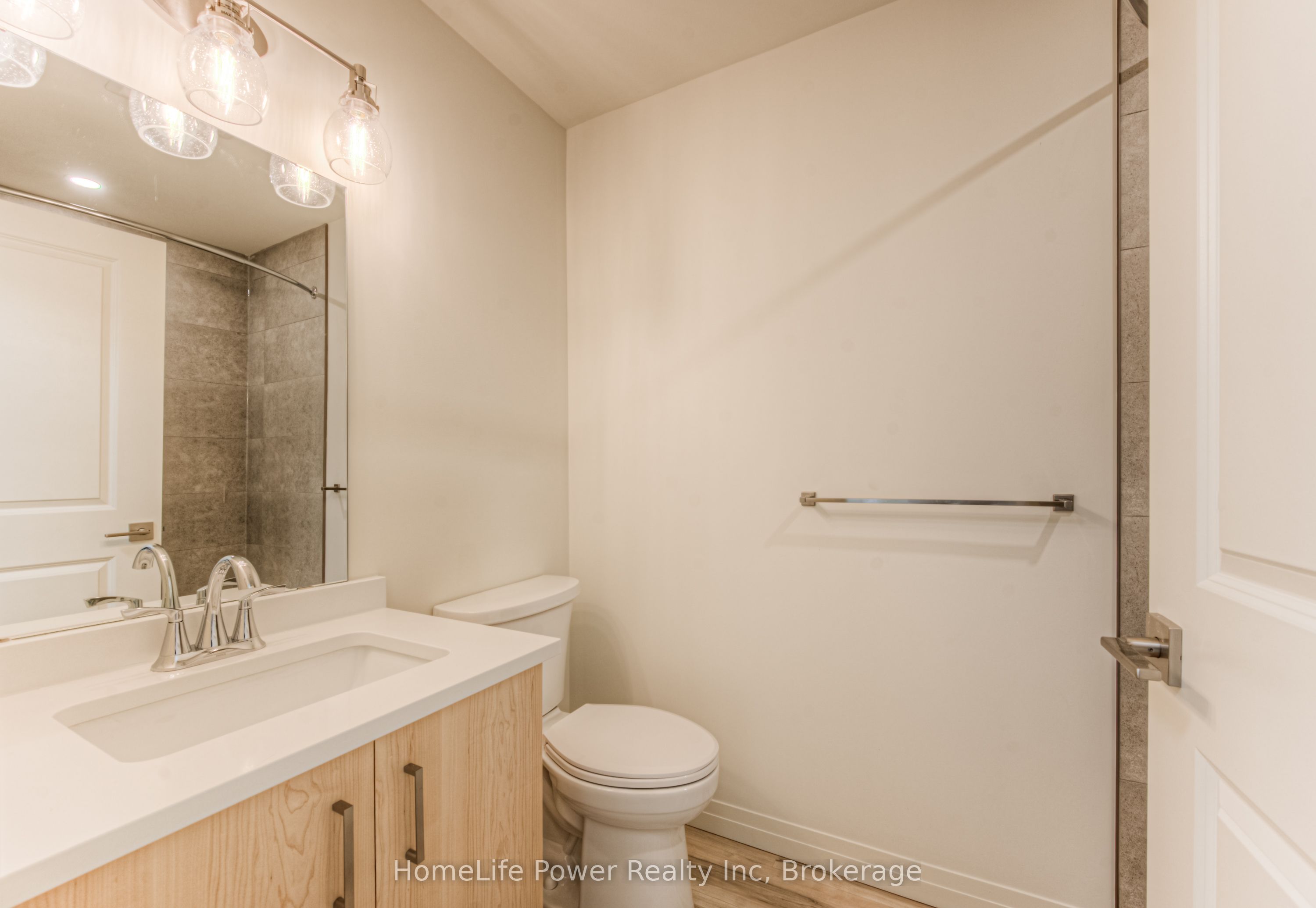 #203 - 301 Westmount Road Property Photo 20