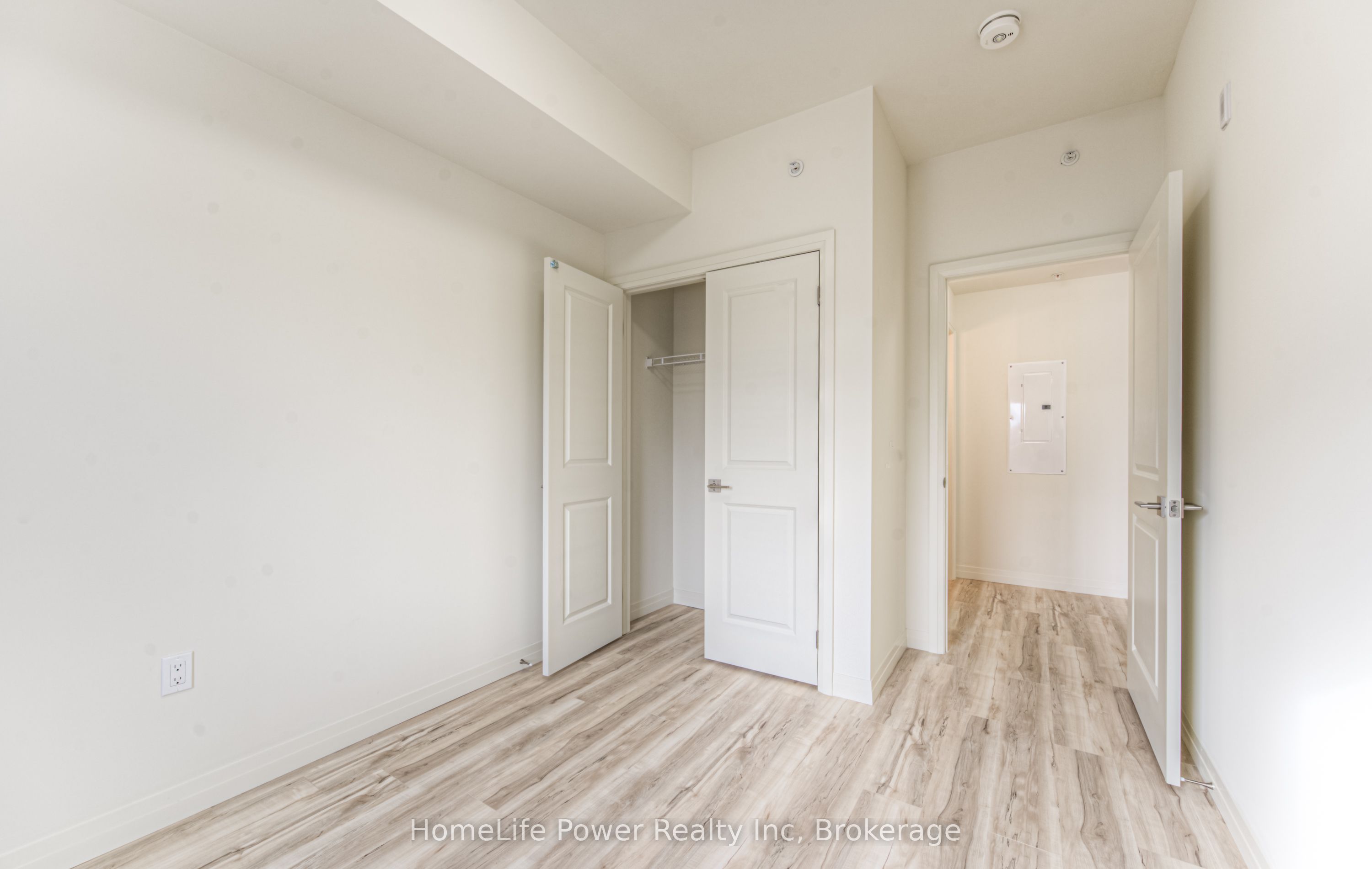 #203 - 301 Westmount Road Property Photo 22