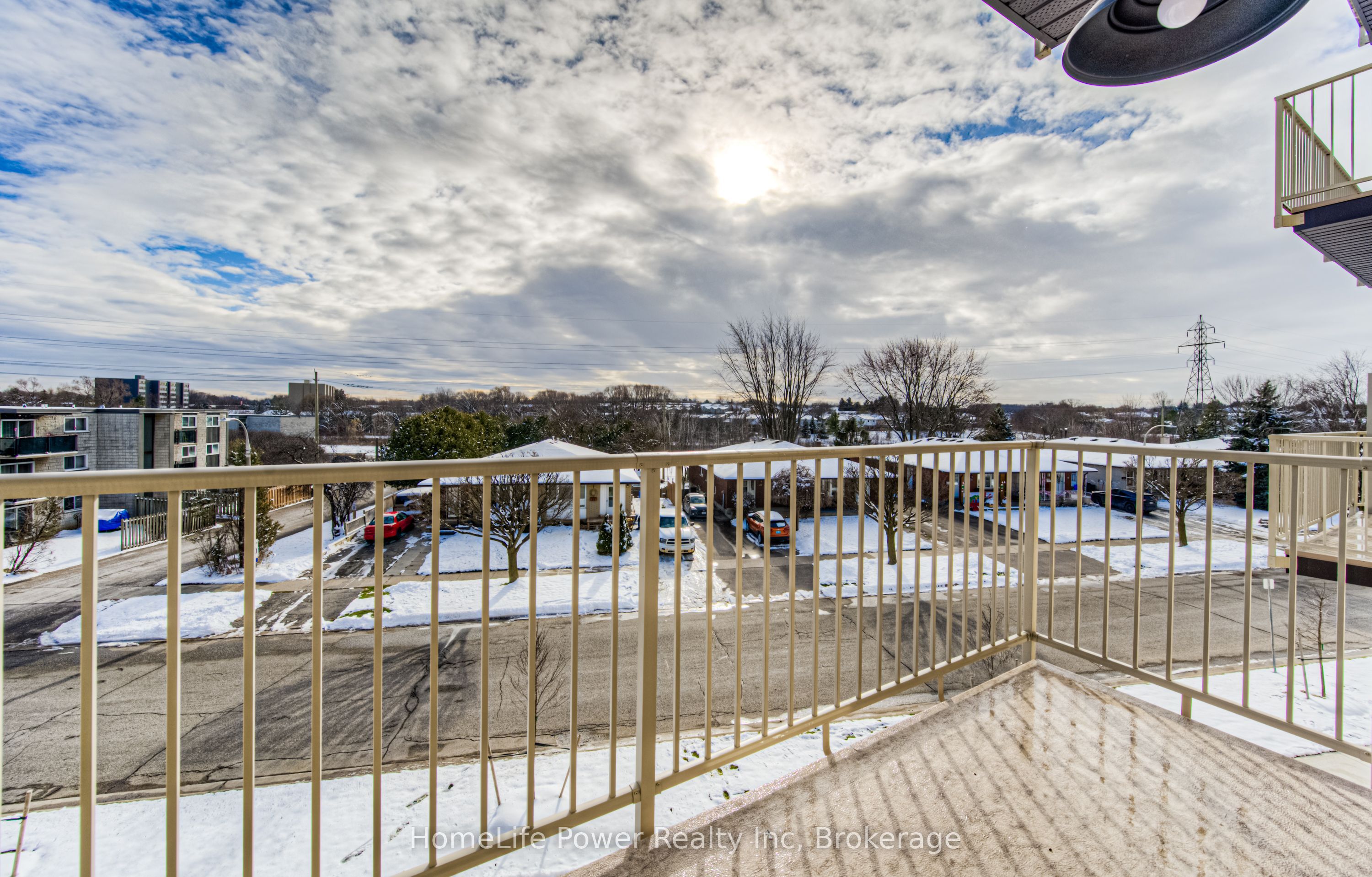 #203 - 301 Westmount Road Property Photo 26