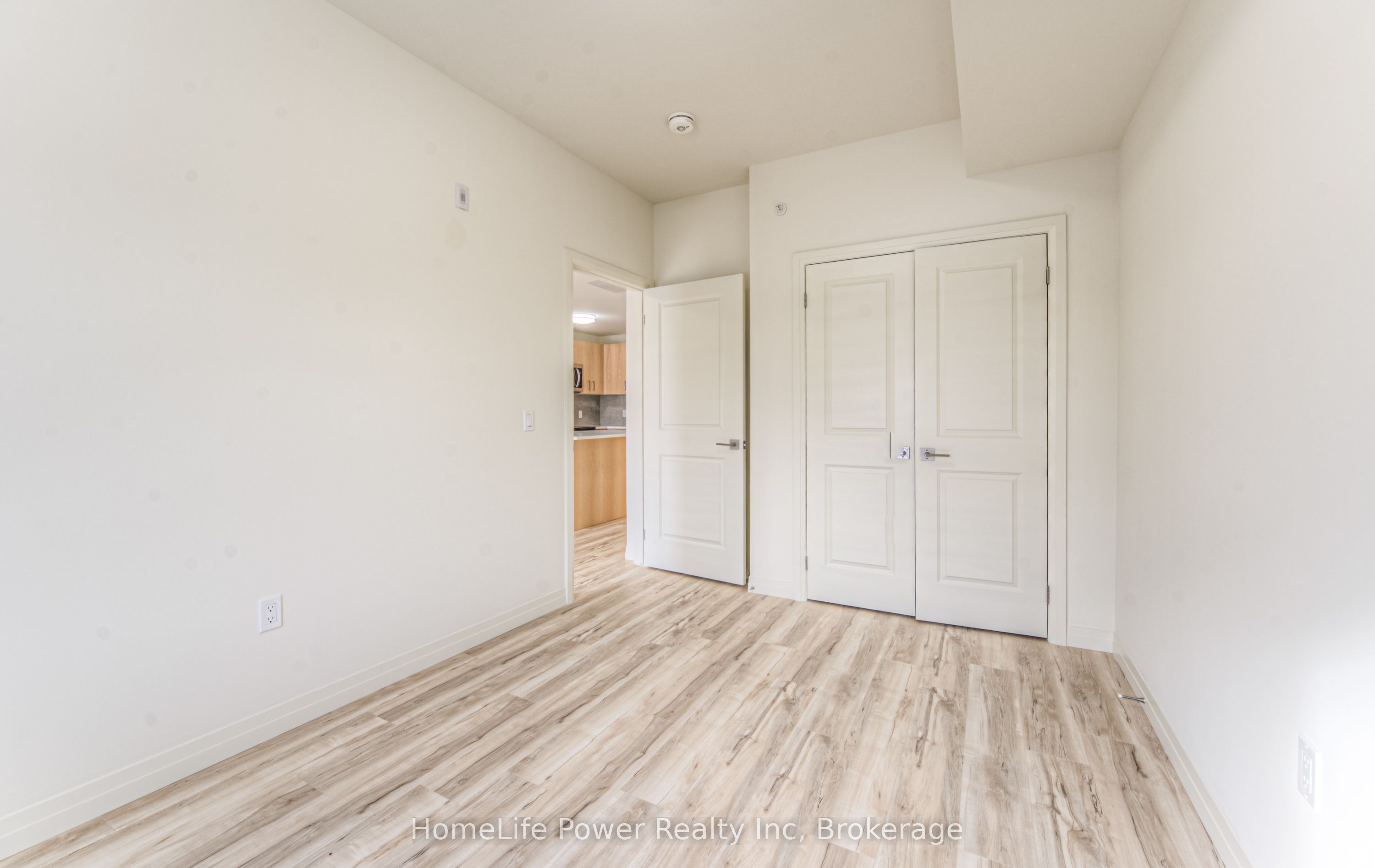 #203 - 301 Westmount Road Property Photo 28
