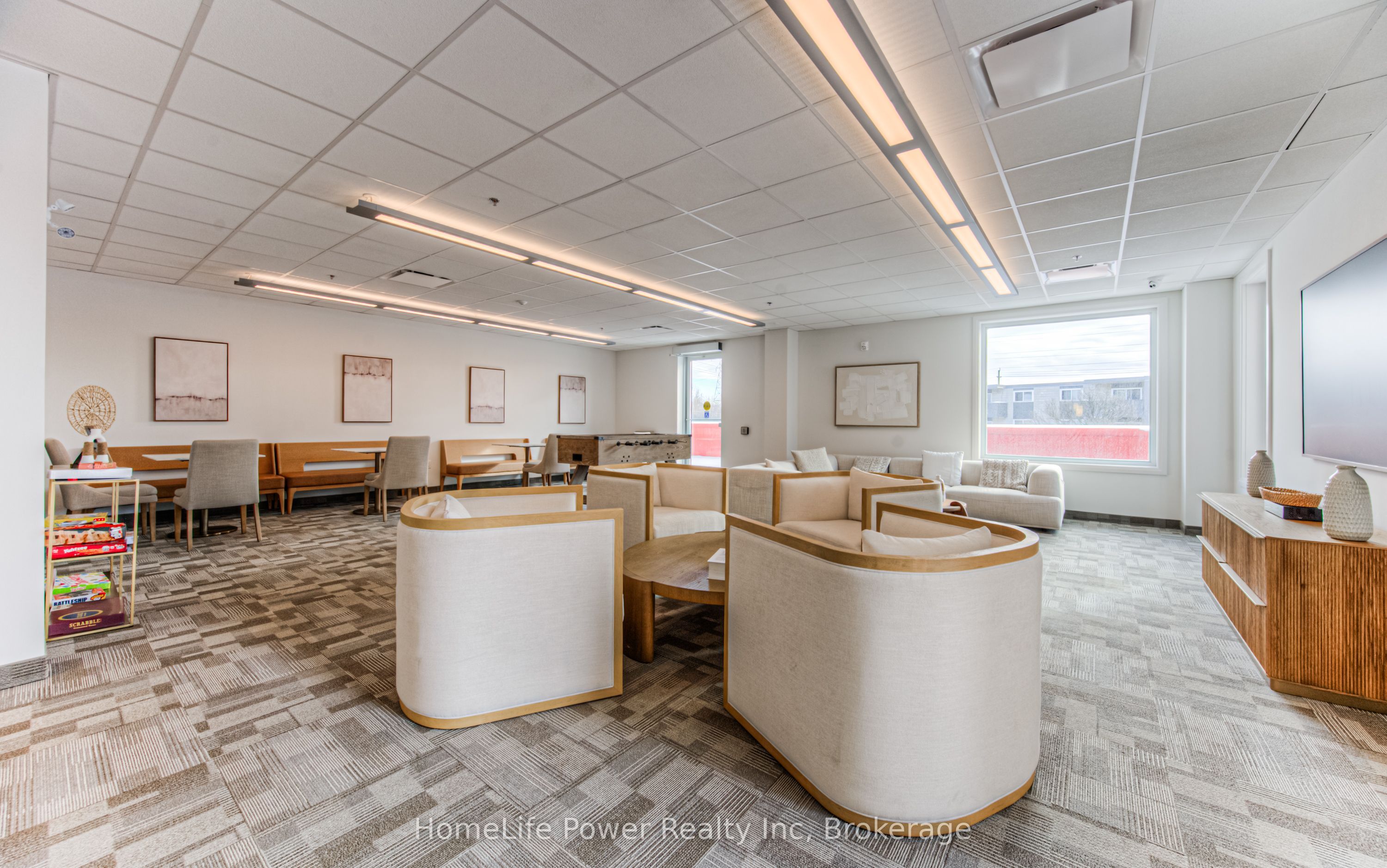 #203 - 301 Westmount Road Property Photo 34