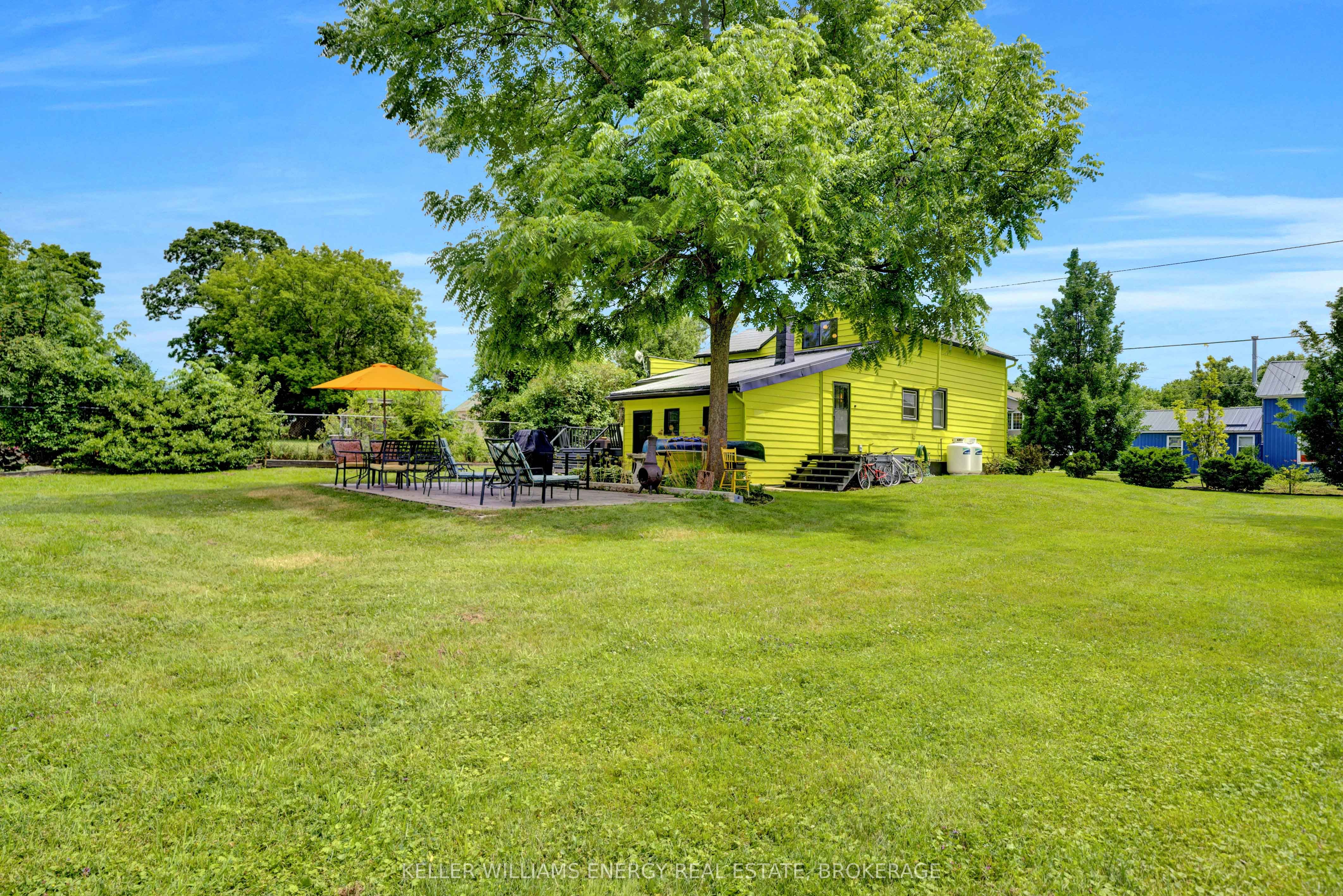 16 Squires Street Property Photo 3