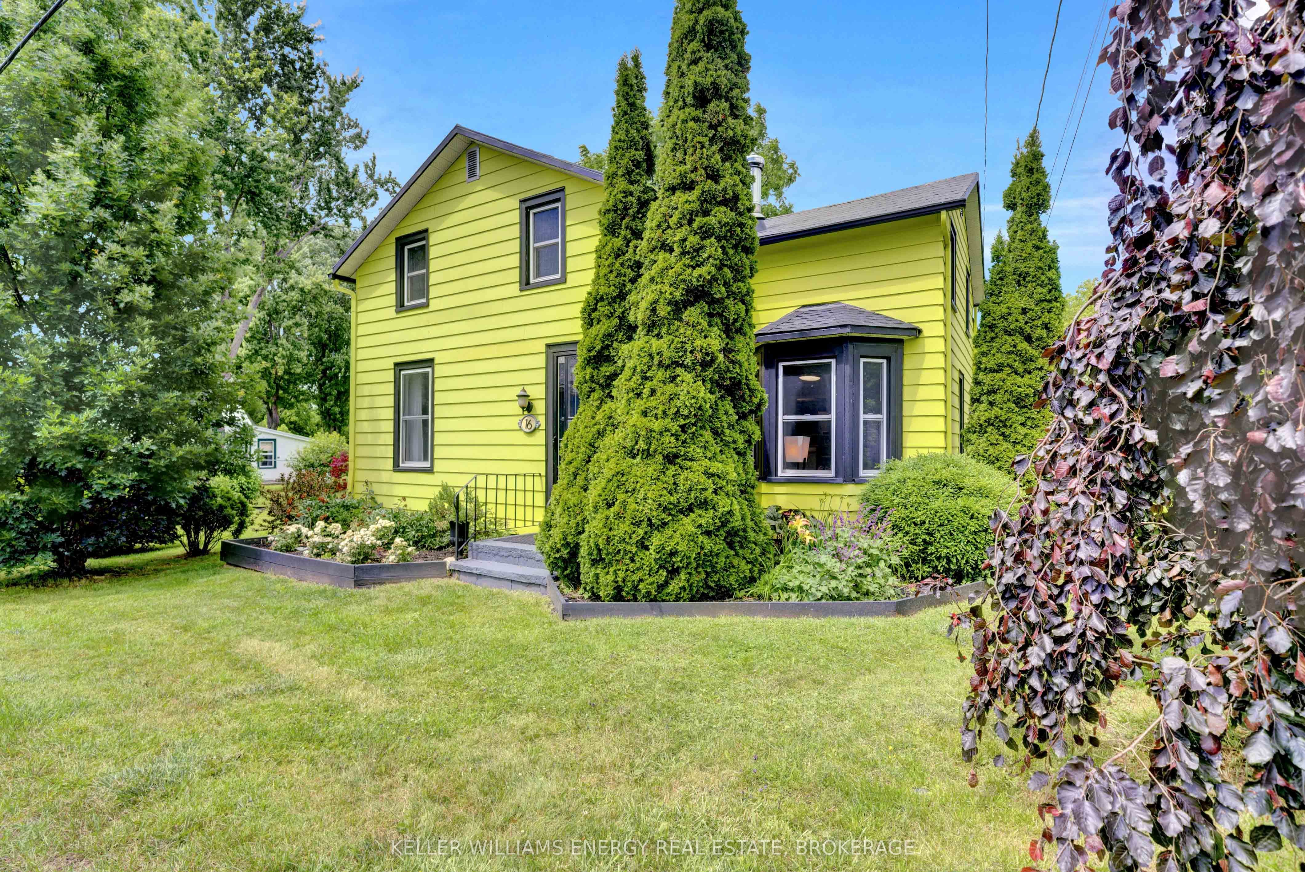 16 Squires Street Property Photo 4