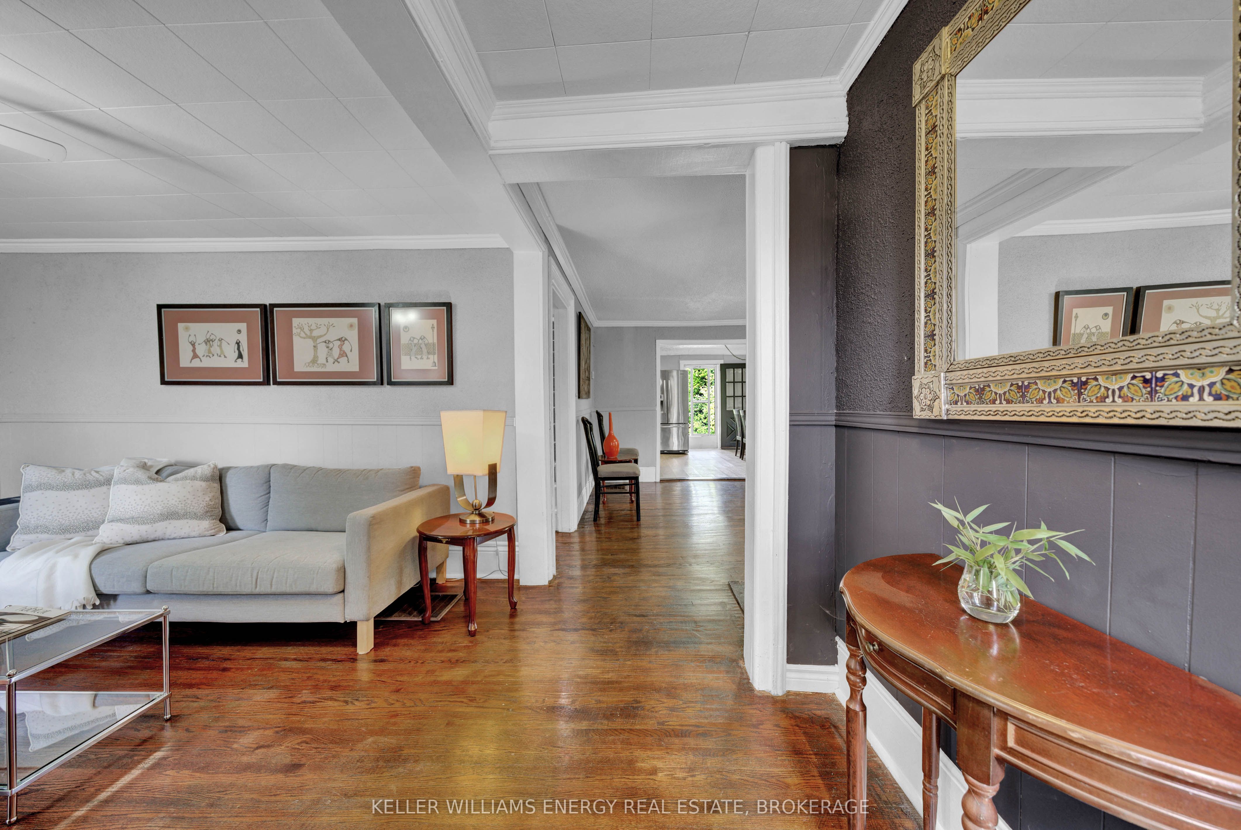 16 Squires Street Property Photo 10