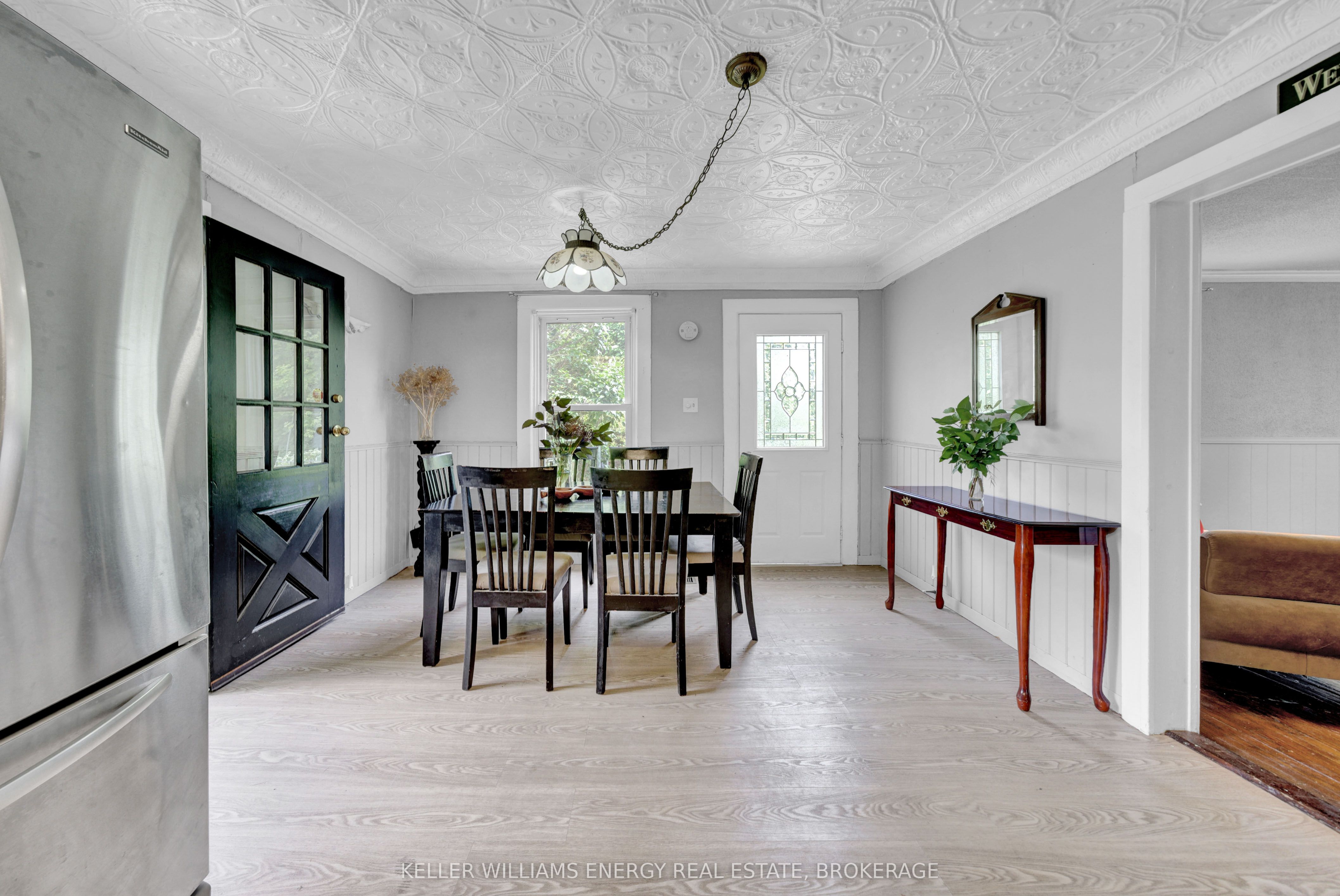16 Squires Street Property Photo 17