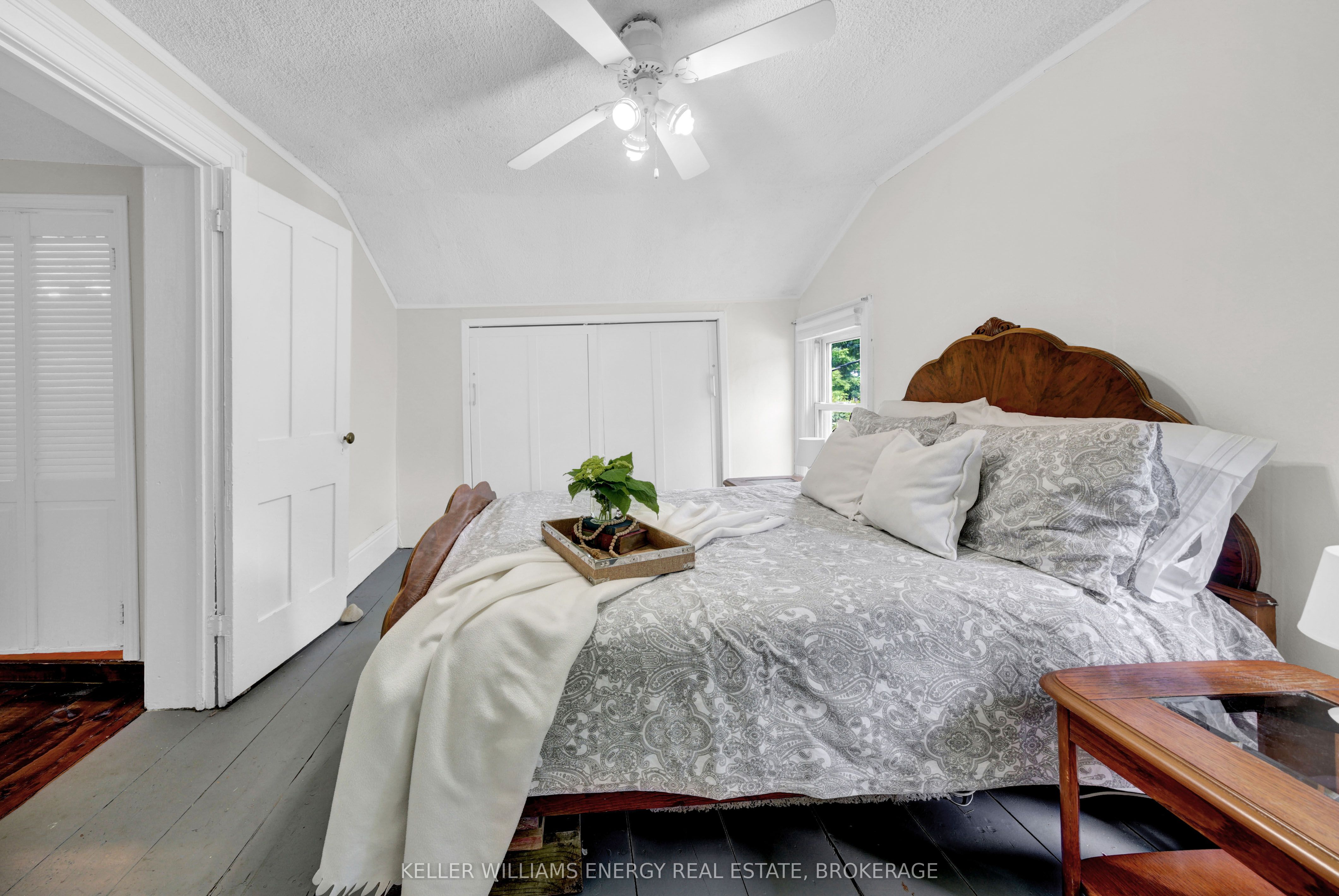 16 Squires Street Property Photo 26