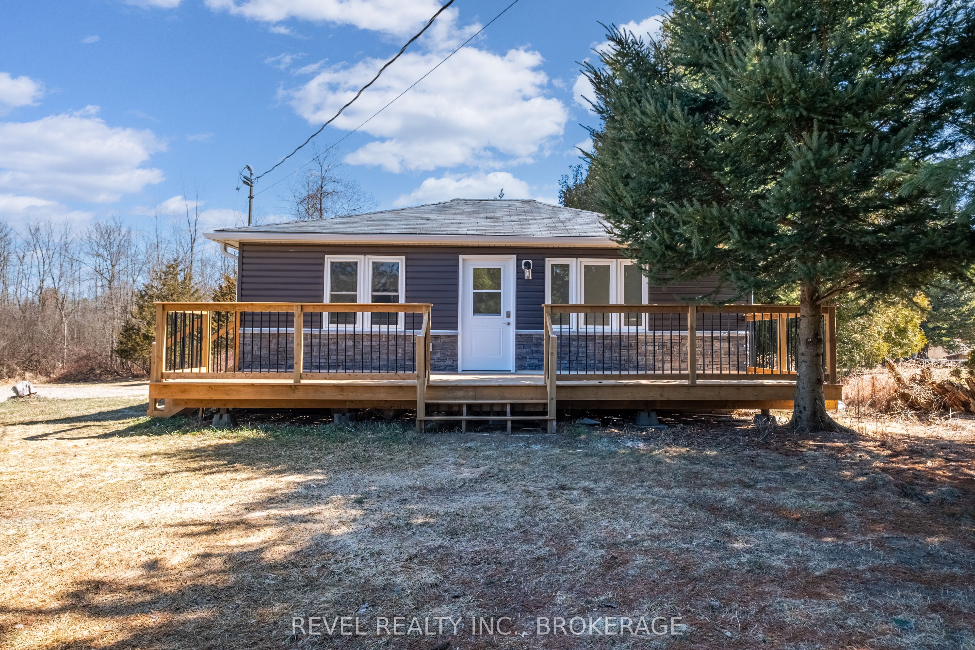 8914 38 Highway Property Photo