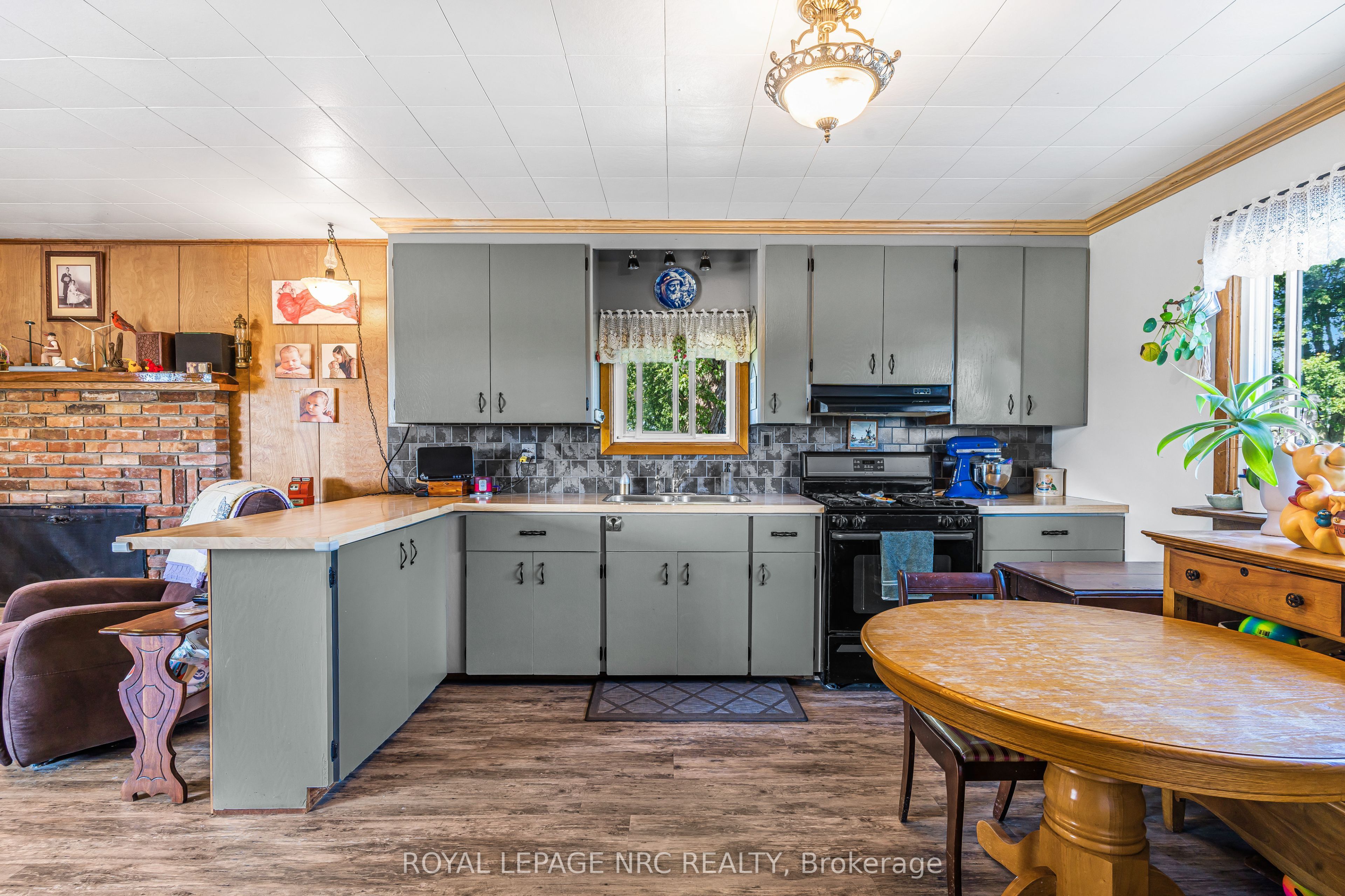 2225 North Shore Drive Property Photo 36