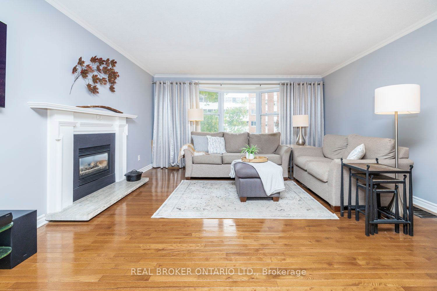 392 Country Street Property Photo 5