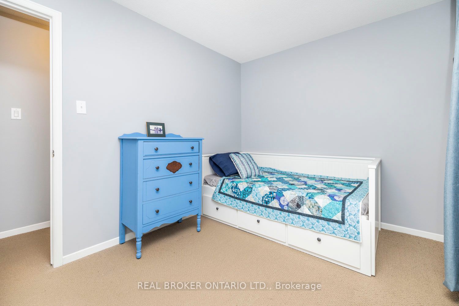 392 Country Street Property Photo 27