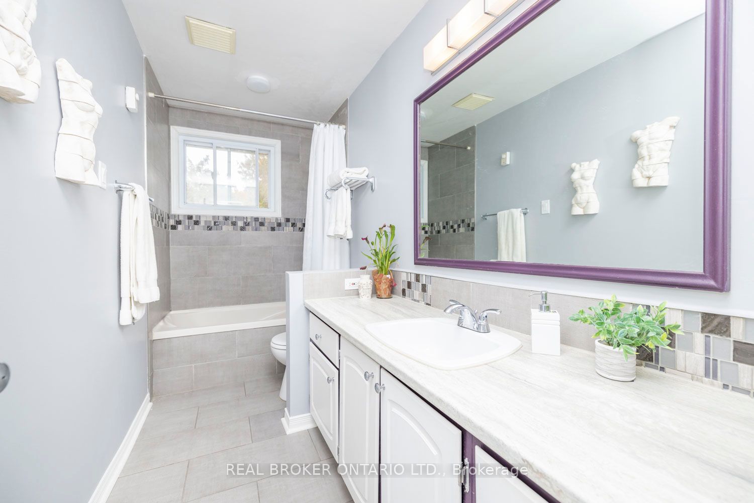 392 Country Street Property Photo 28