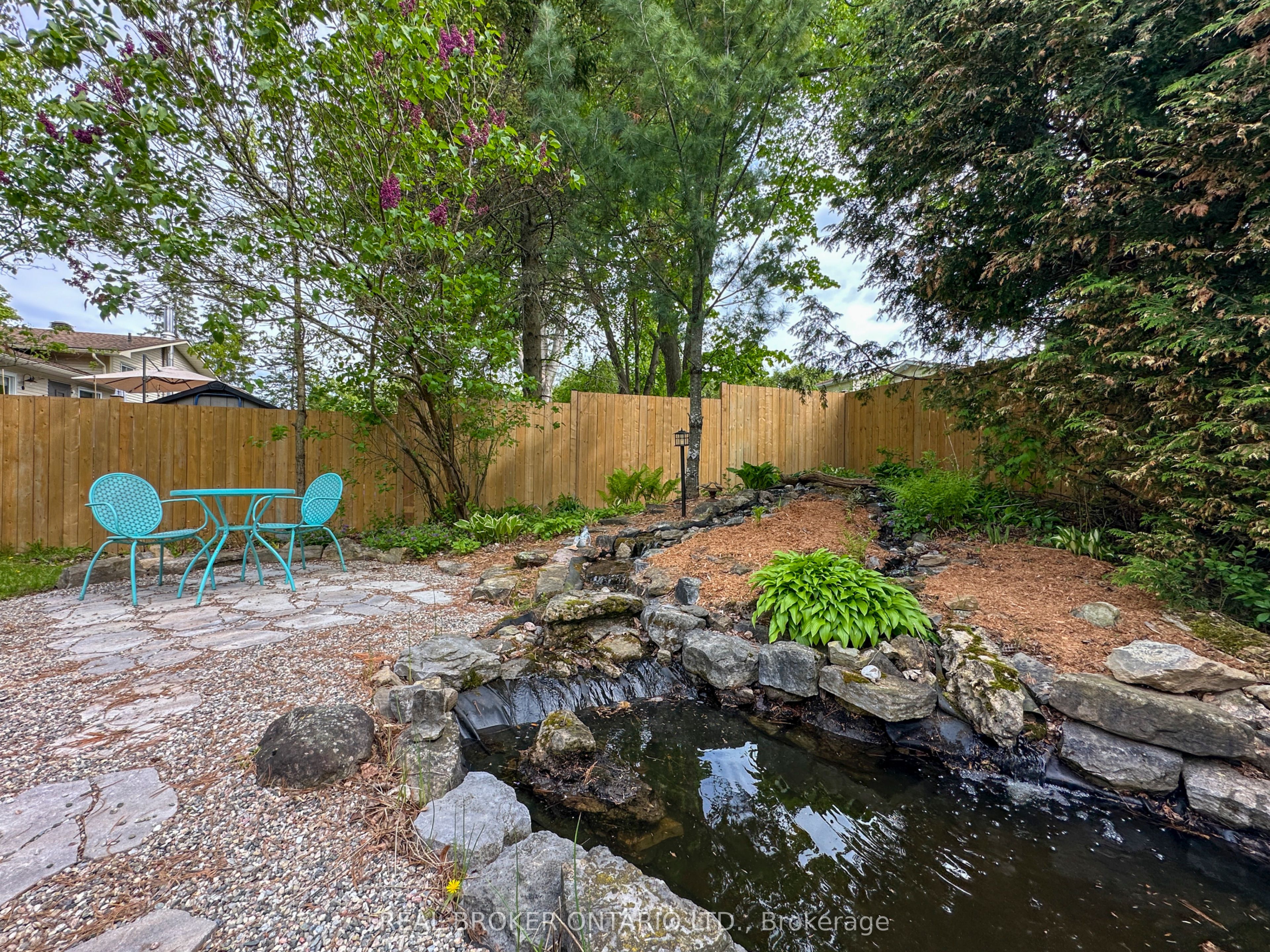 392 Country Street Property Photo 36
